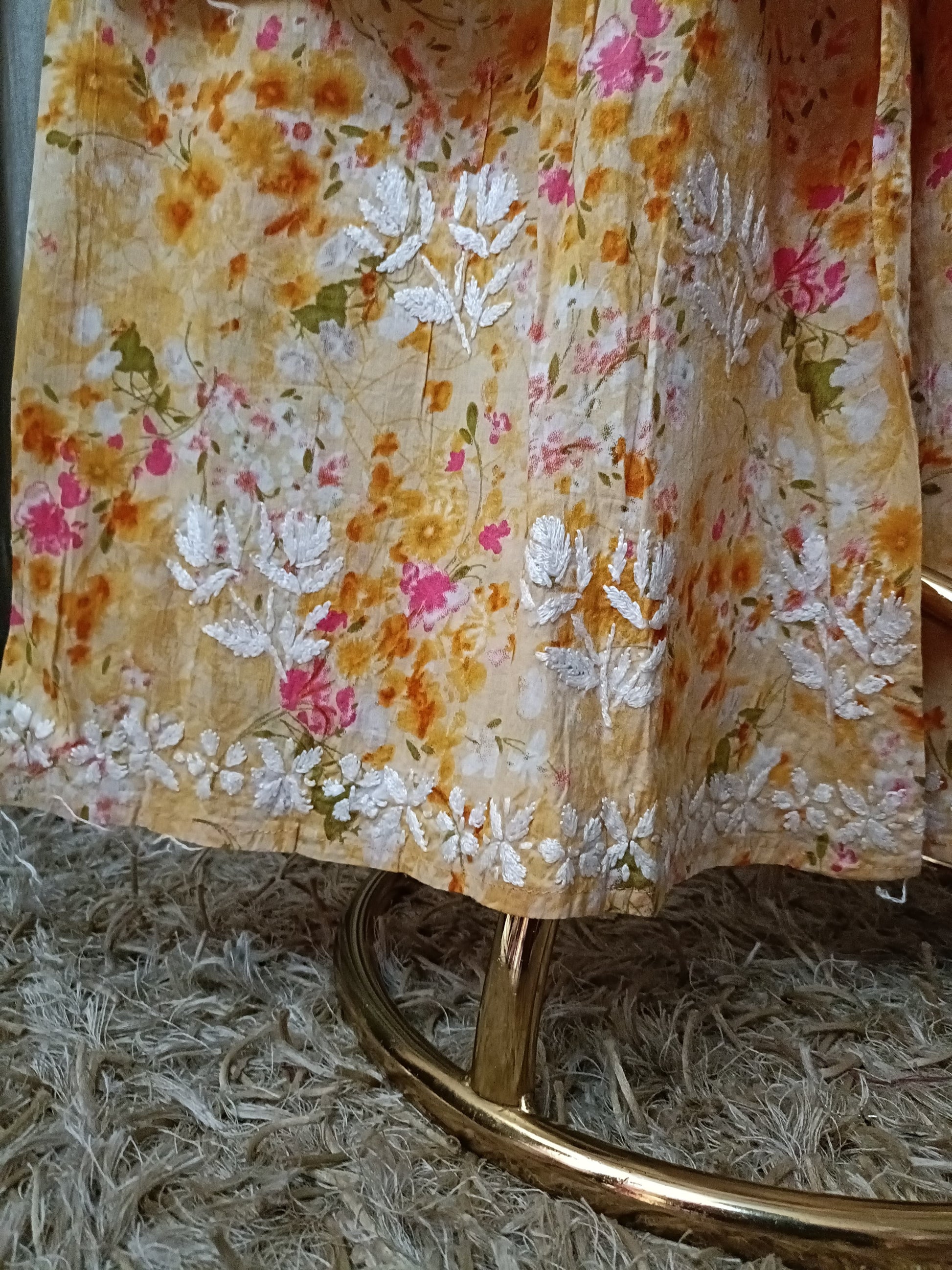 LAKAHNAVI KURTI SET