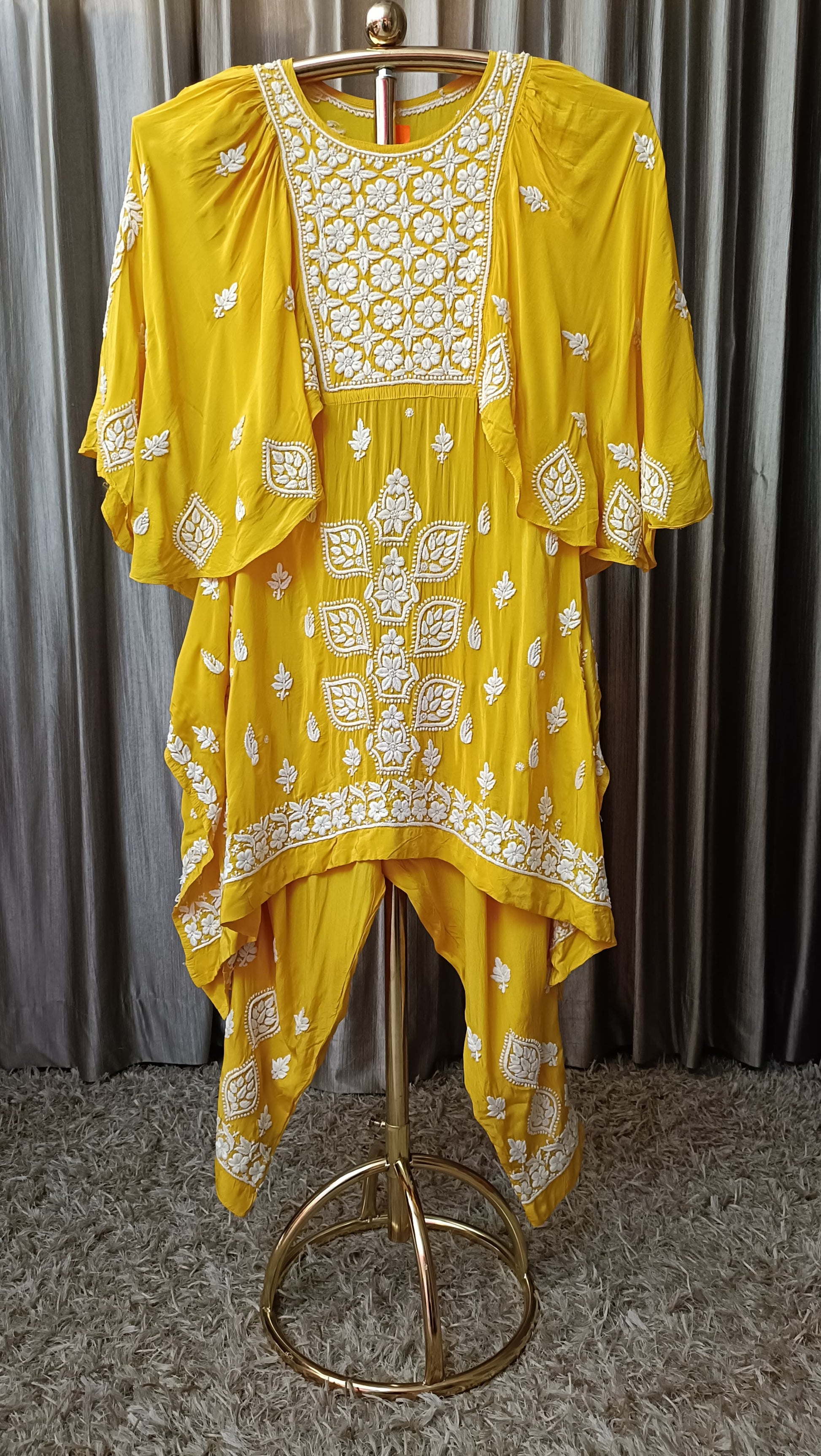 LAKHNAVI KURTI SET