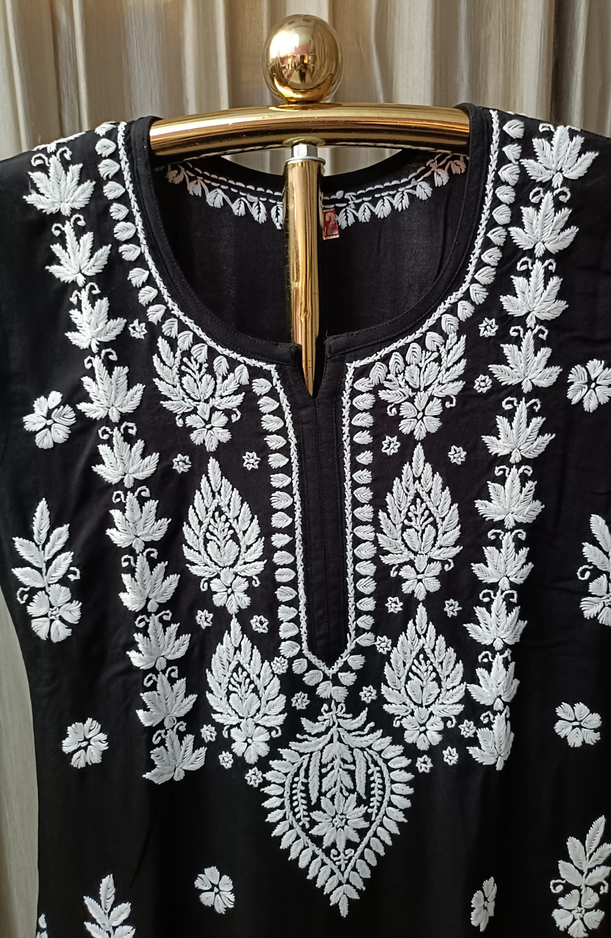 LAKHNAVI KURTI SET