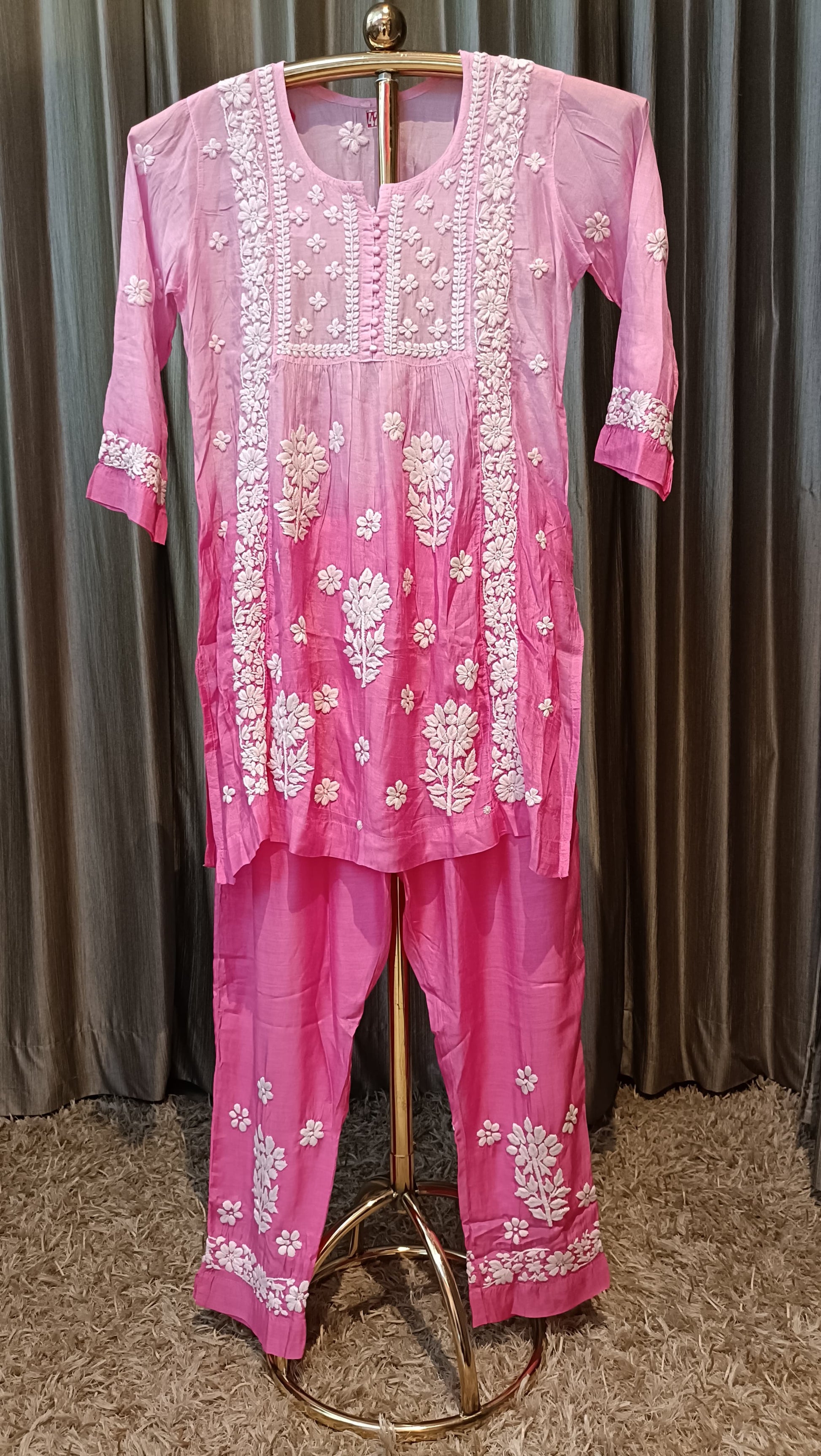 LAKHNAVI KURTI SET