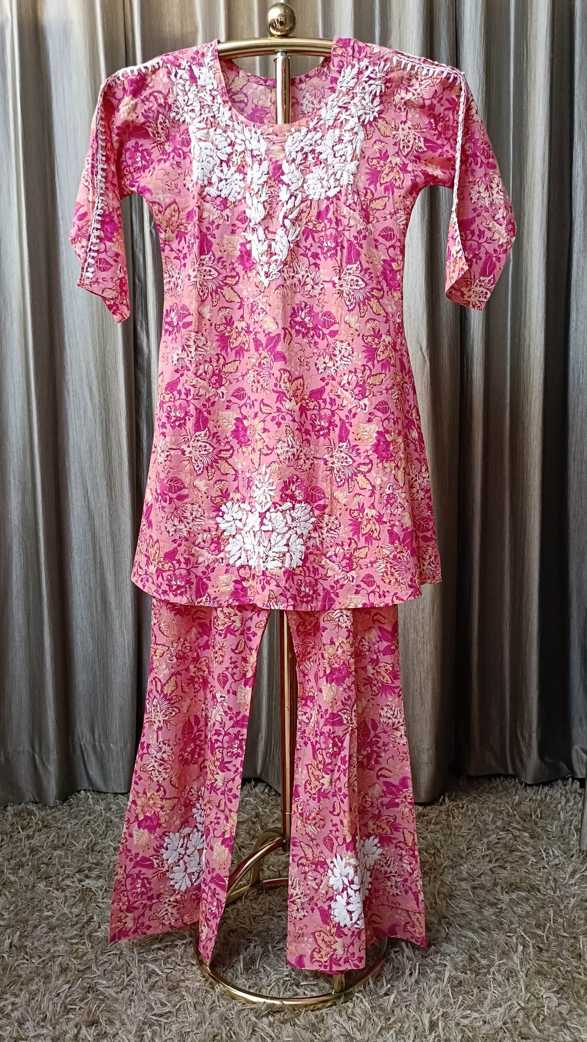 LAKHNAVI KURTI SET