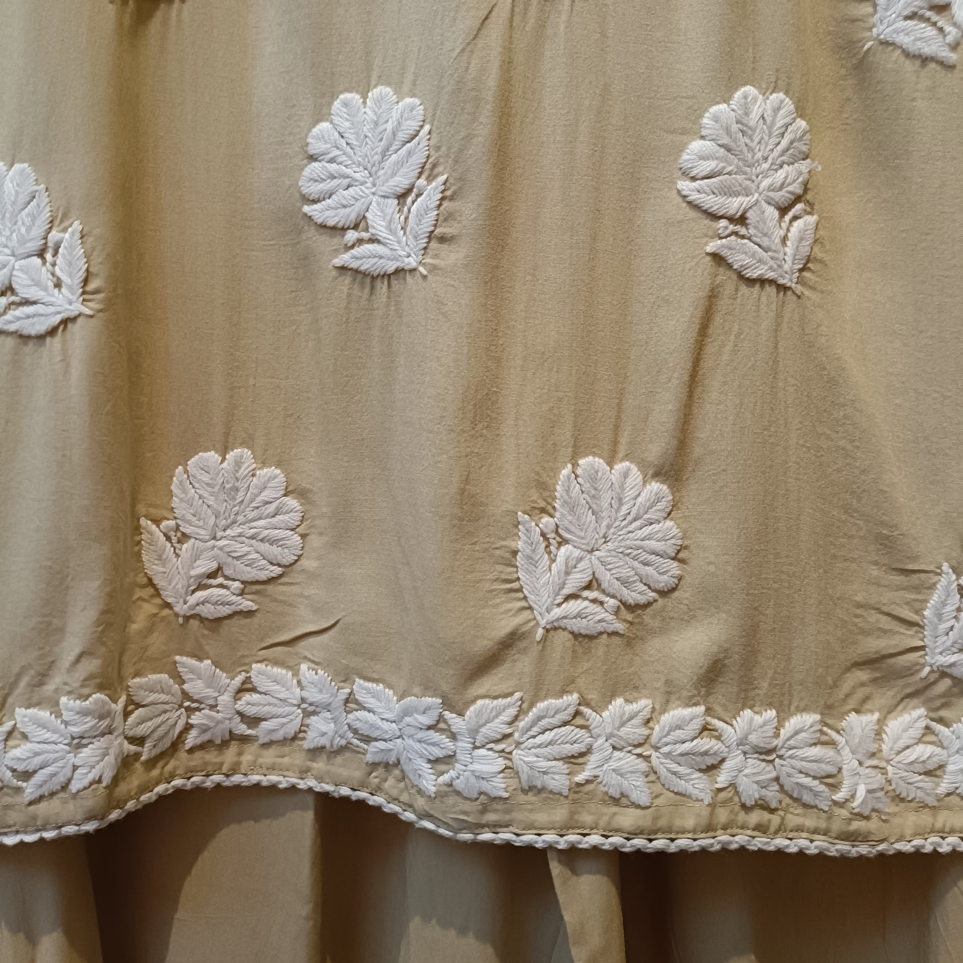 LAKHNAVI KURTI SET