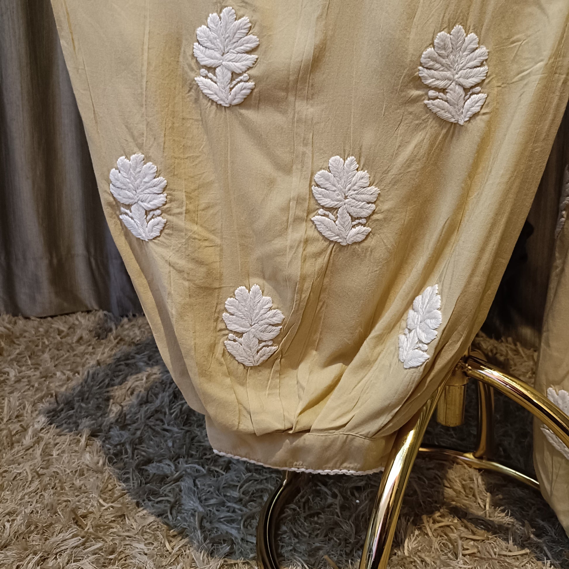 LAKHNAVI KURTI SET