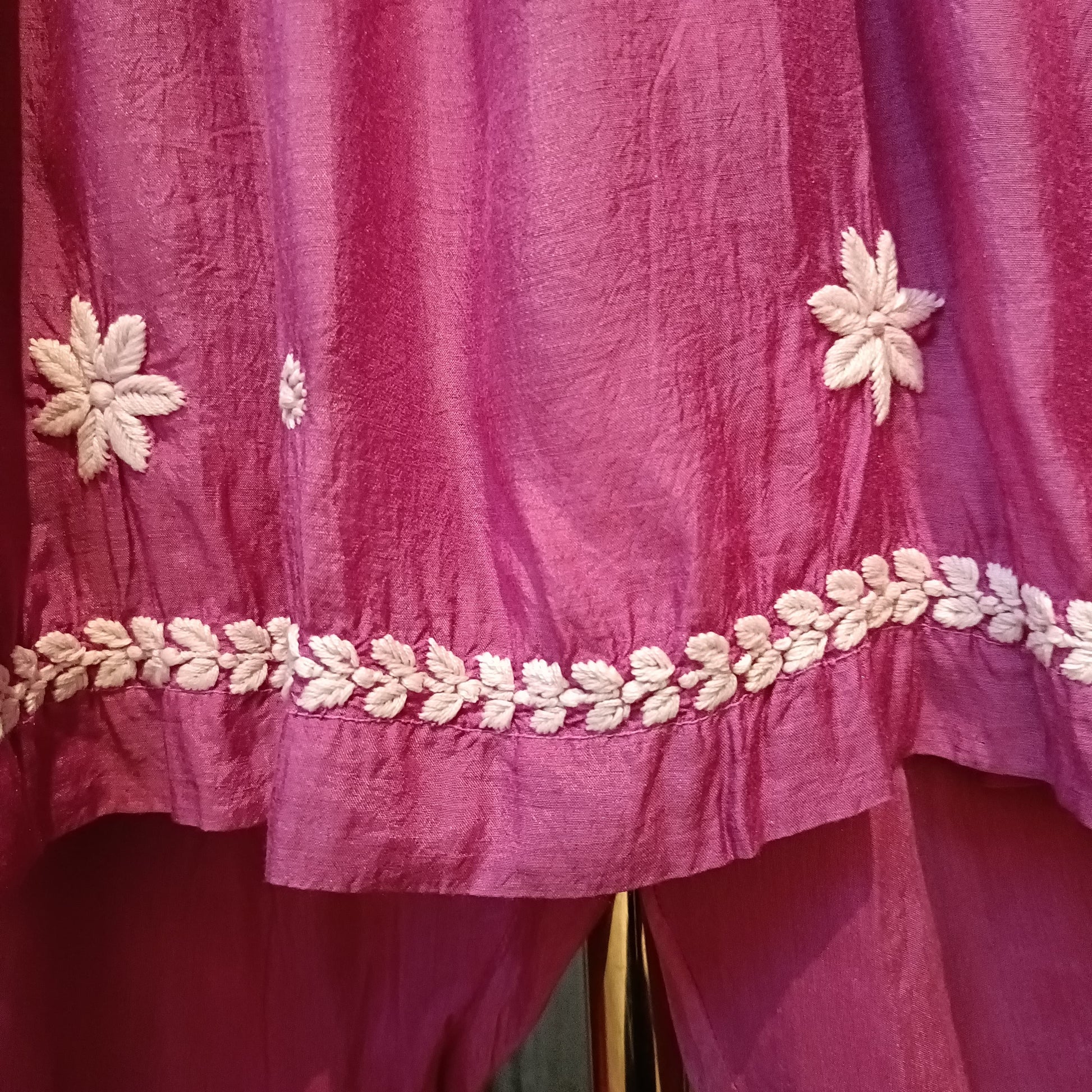 LAKHNAVI KURTI SET