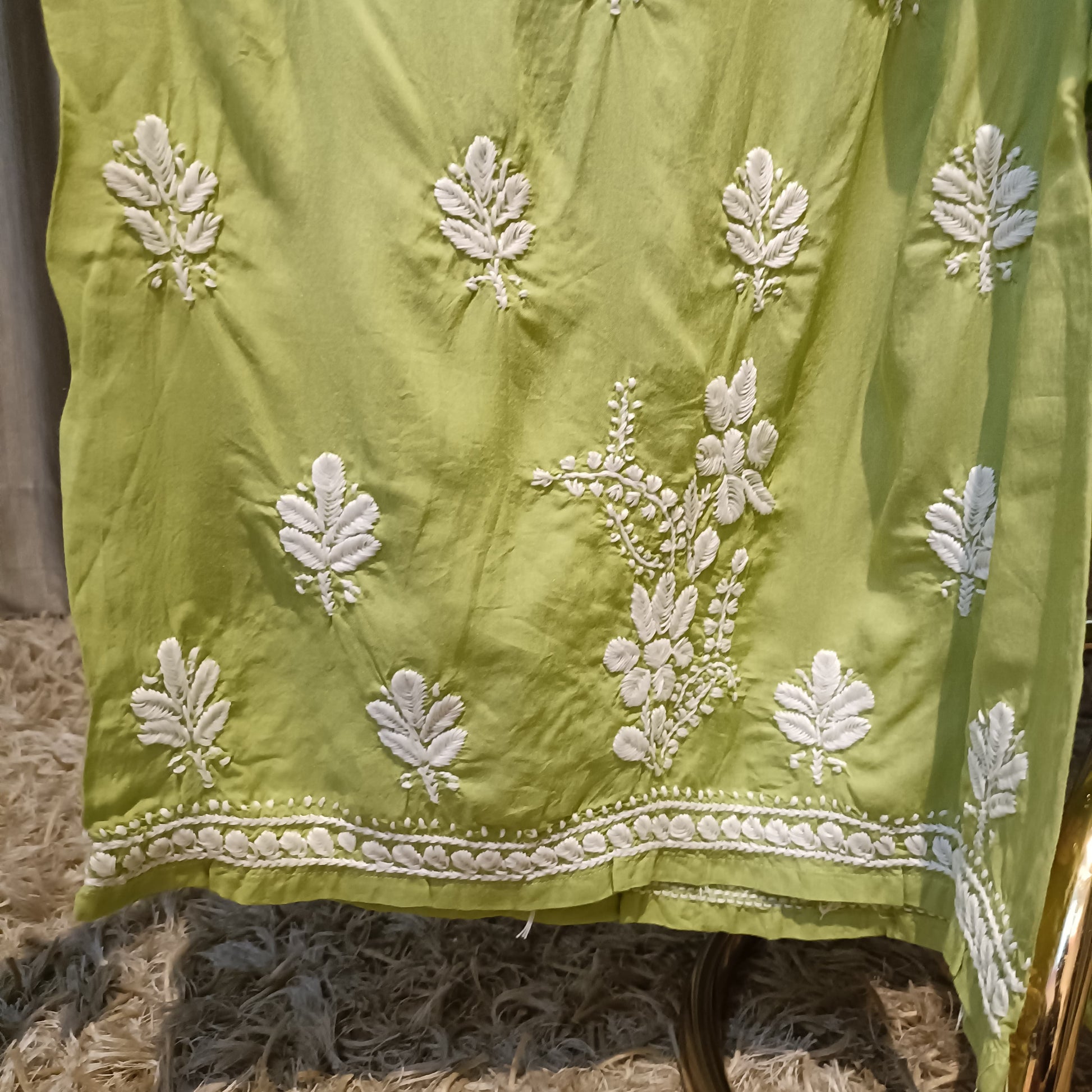 LAKHNAVI KURTI SET