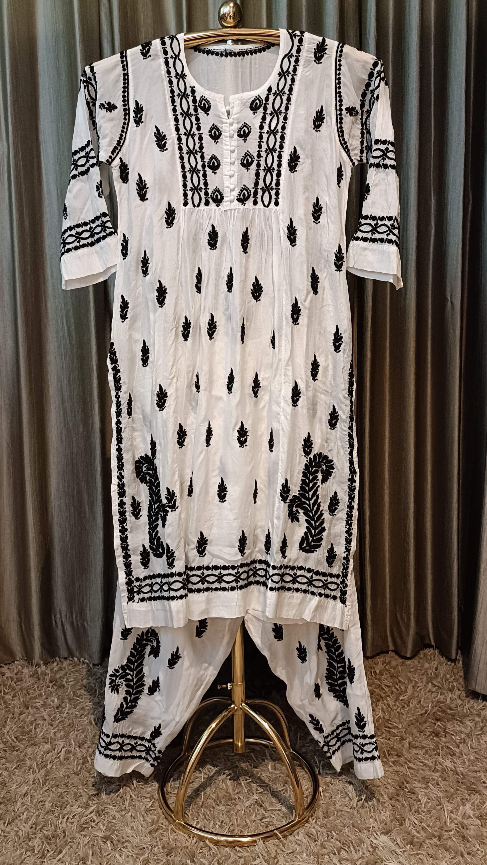 LAKHNAVI KURTI SET