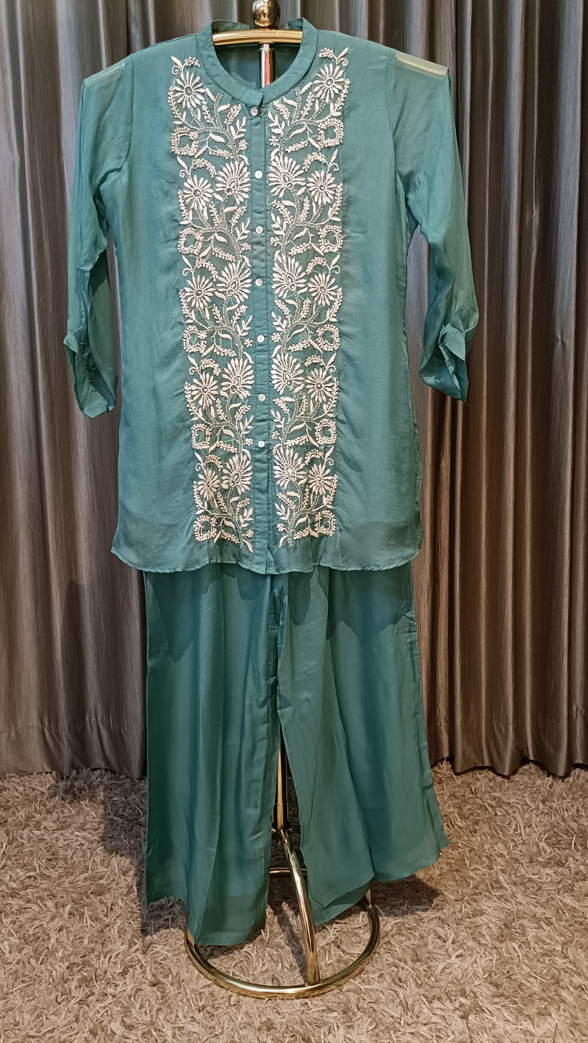 LAKHNAVI KURTI SET