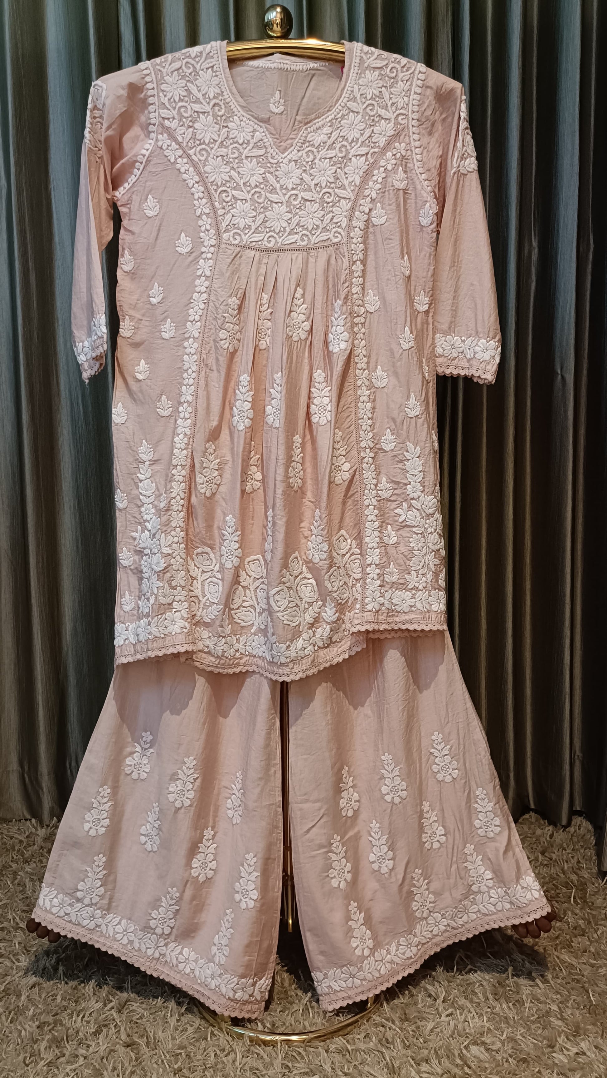 LAKHNAVI KURTI SET