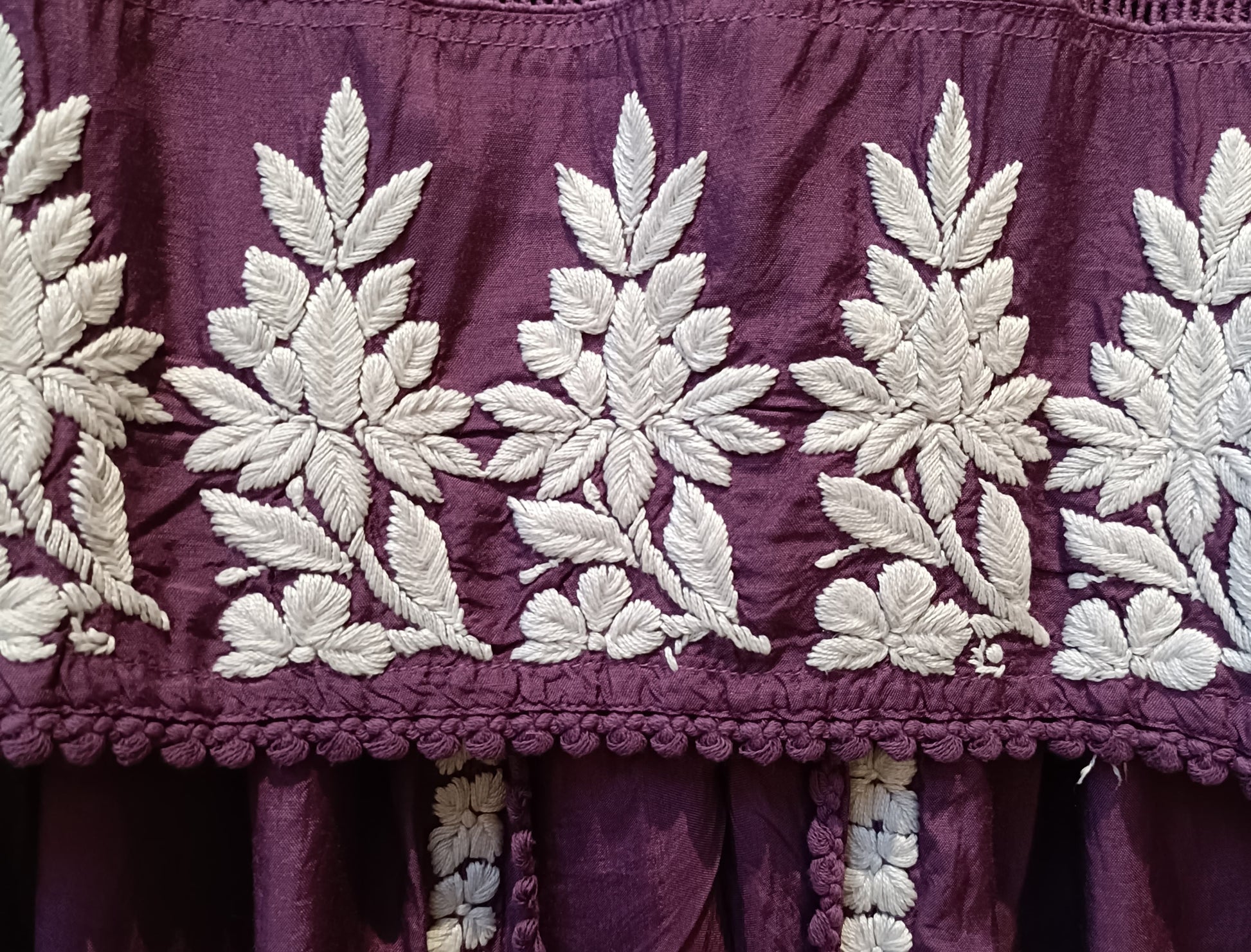LAKHNAVI KURTI SET