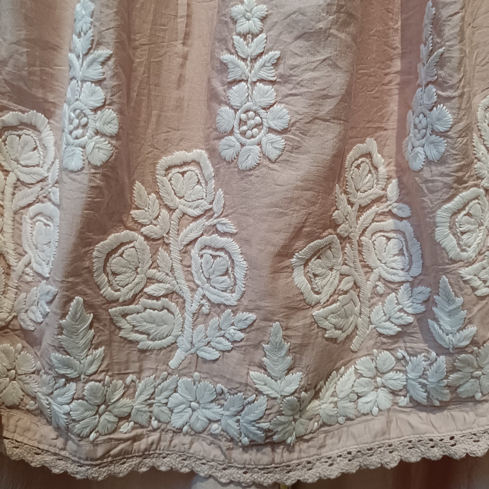 LAKHNAVI KURTI SET