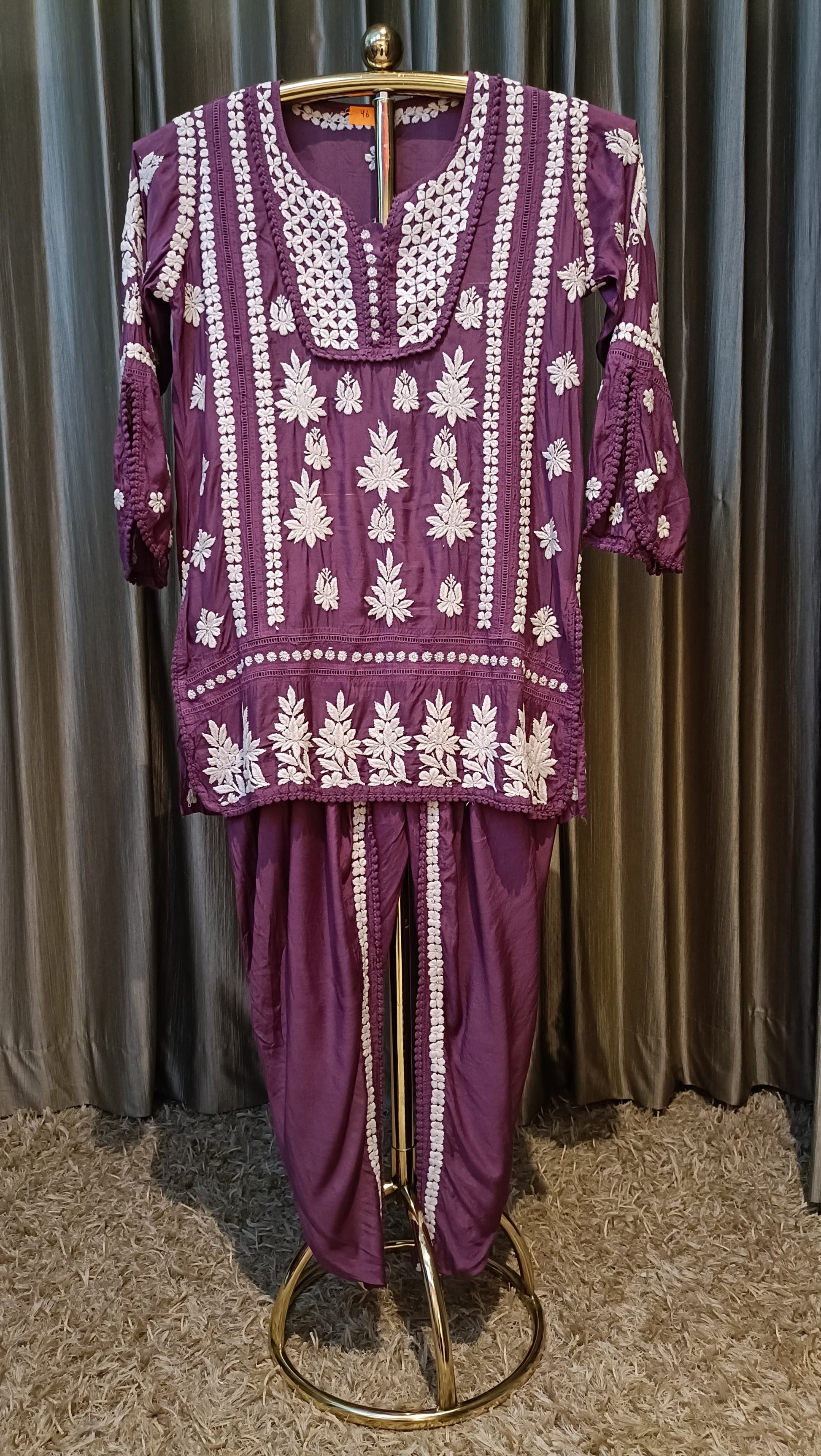 LAKHNAVI KURTI SET