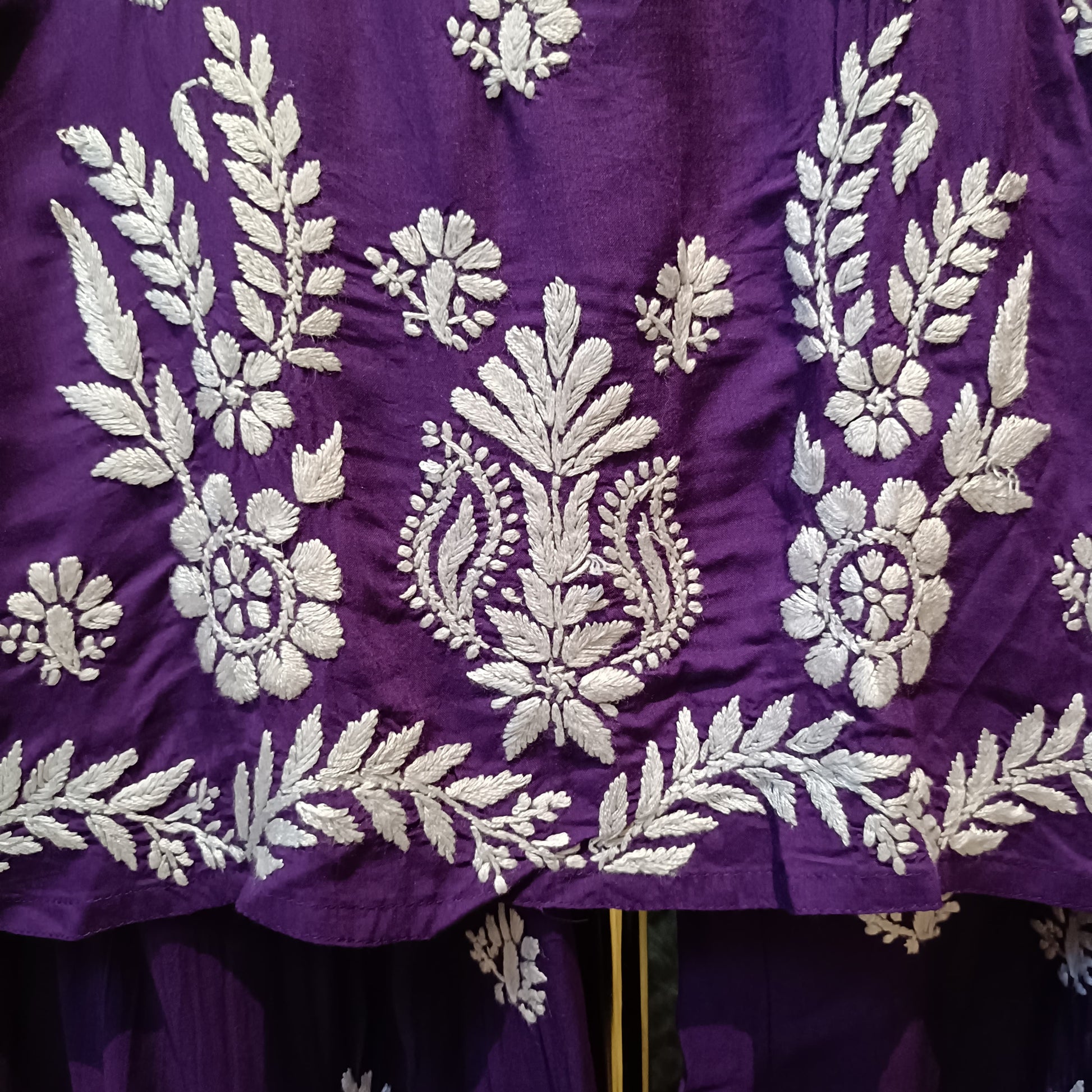 LAKHNAVI KURTI SET