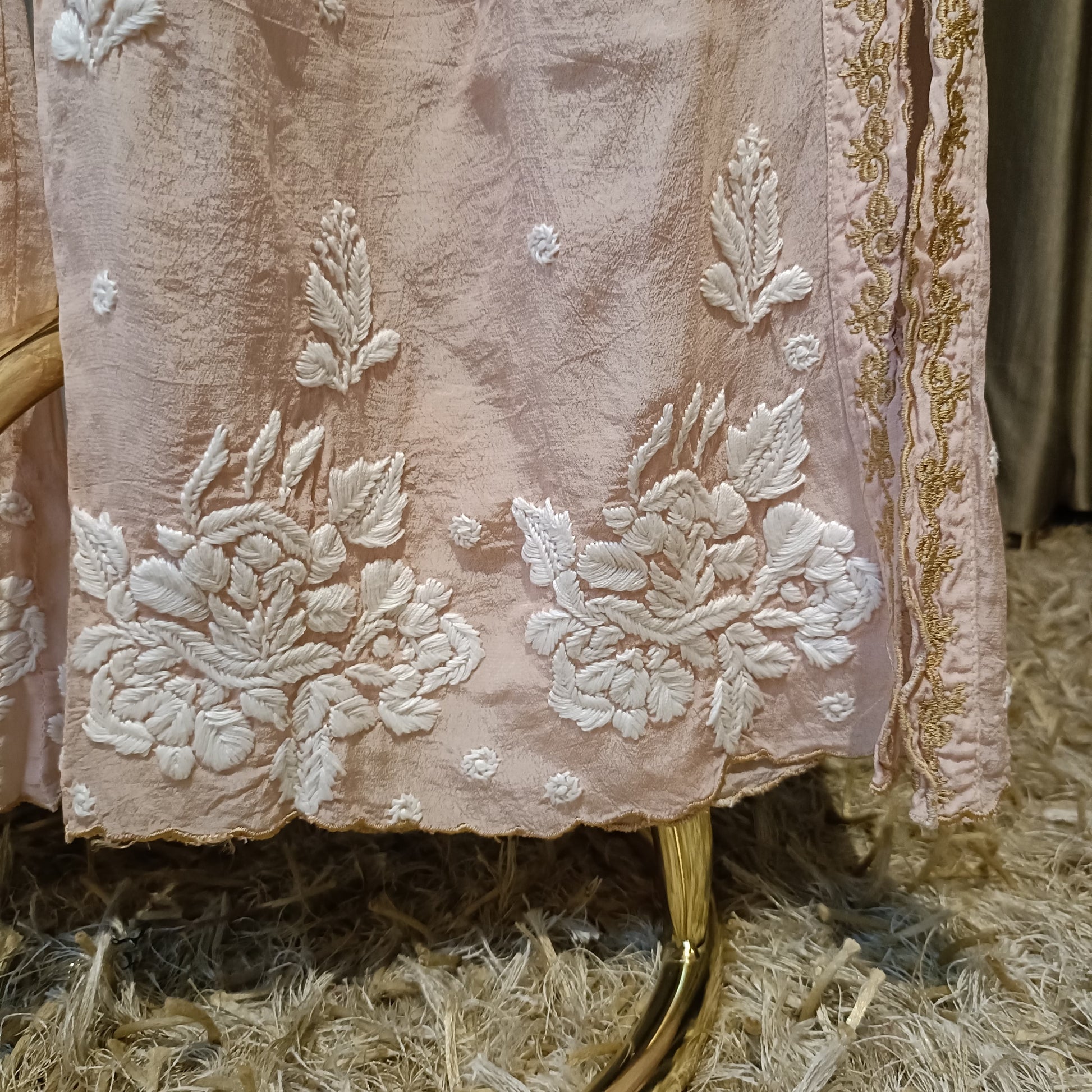 LAKHNAVI KURTI SET