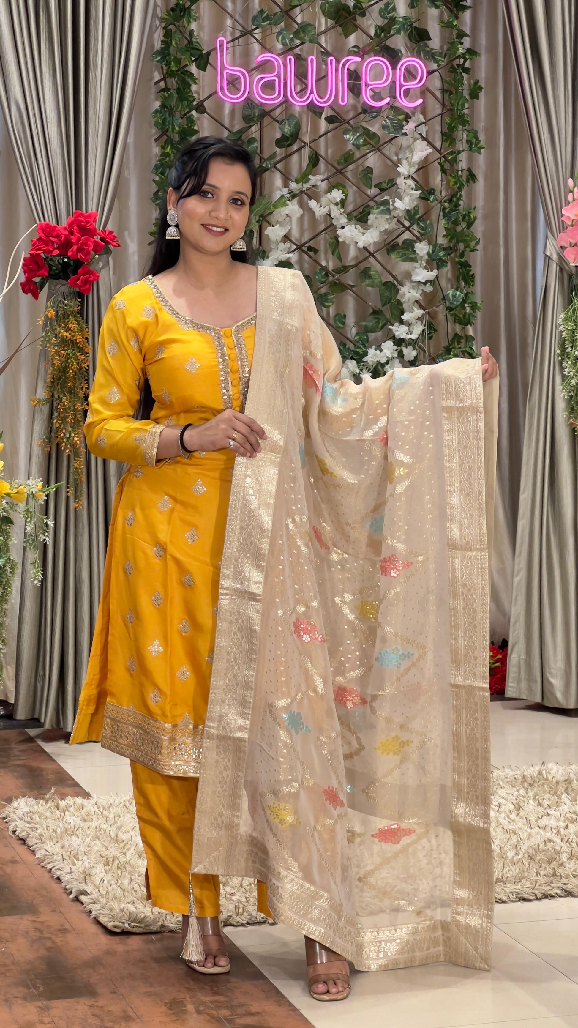HALDI AND MEHANDI FUNCTION WEAR STRAIGHT CUT SUIT