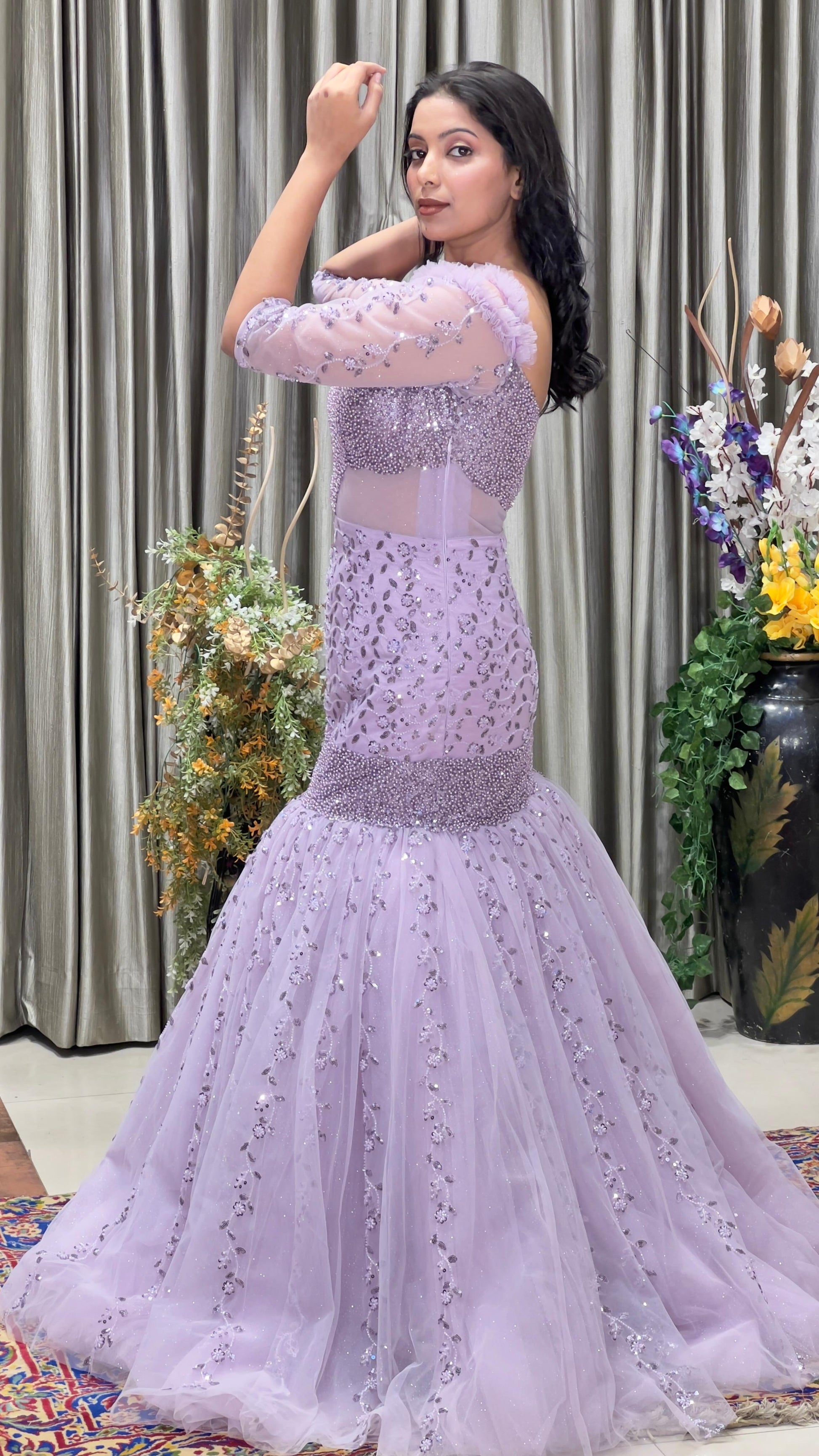 ENGAGEMENT,RECEPTION,FUNCTIONAL PARTY WEAR GOWN