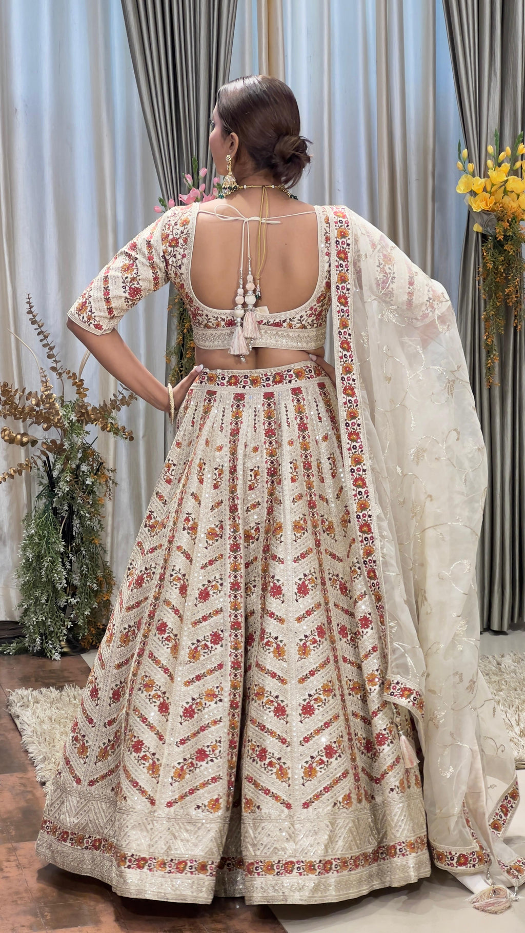 SANGEET,MEHNDI,RECEPTION,WEDDING,DESIGNER LEHENGA CHOLI