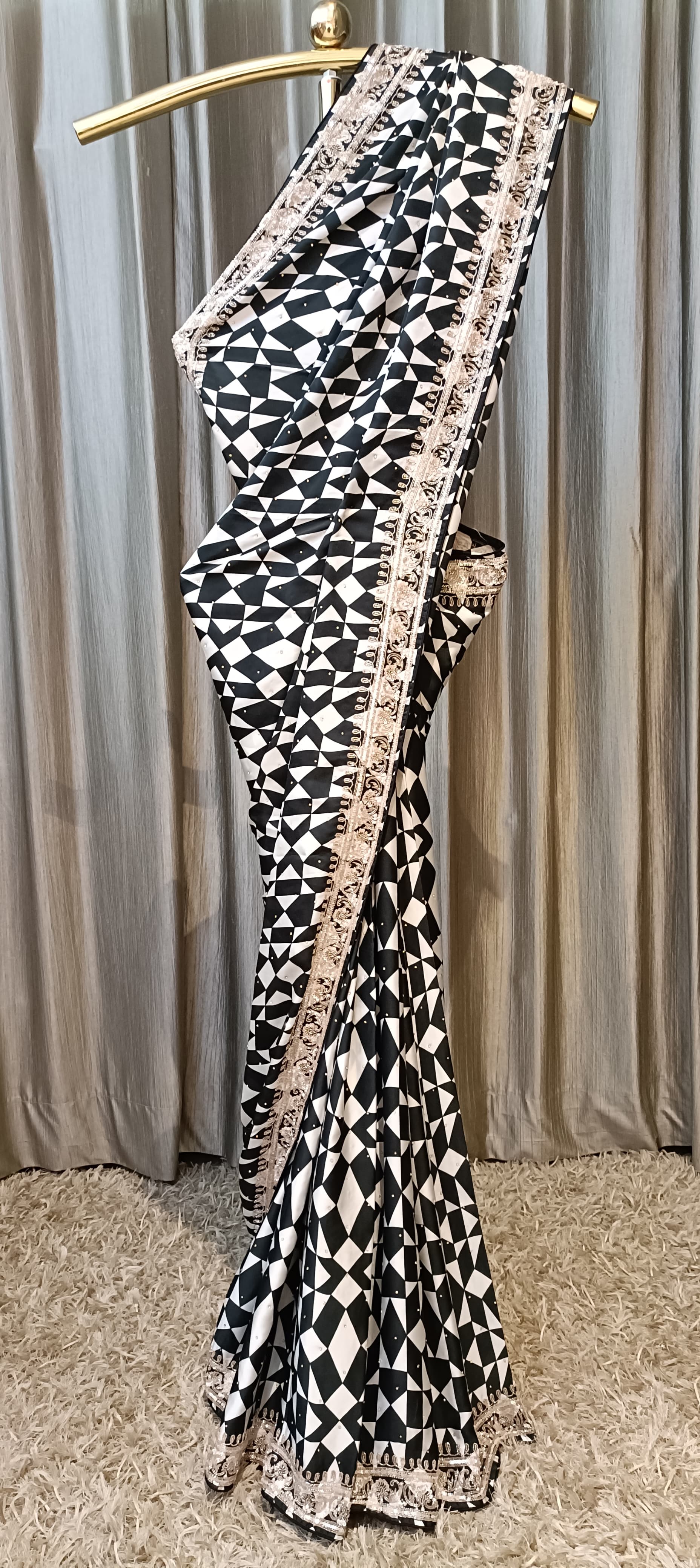 DESIGNER WEAR,PARTY WEAR PRINTED WITH SMALL HAND WORK BORDER SAREE