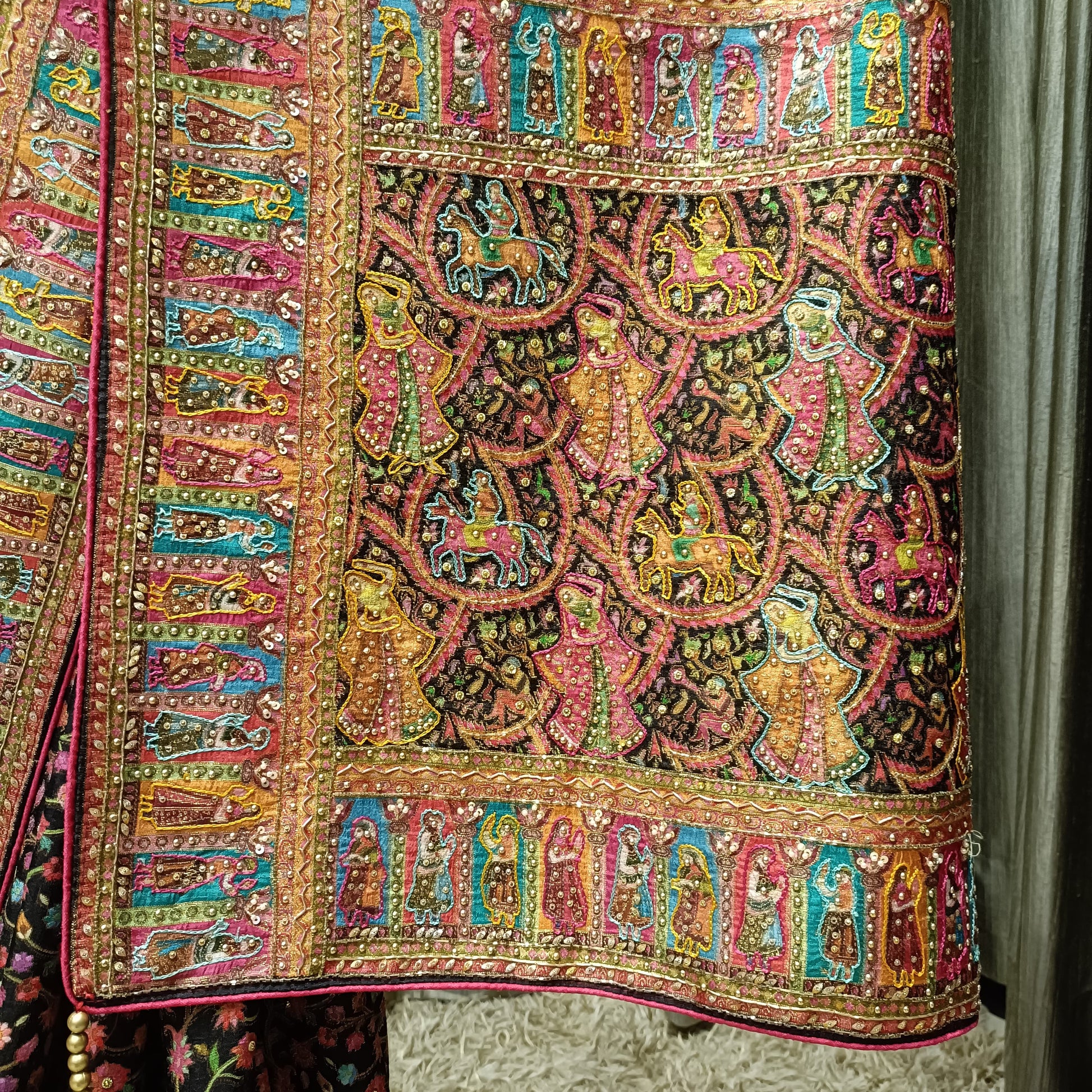 TRADITIONAL,SANGEET WEAR & FESTIVAL WEAR SAREE