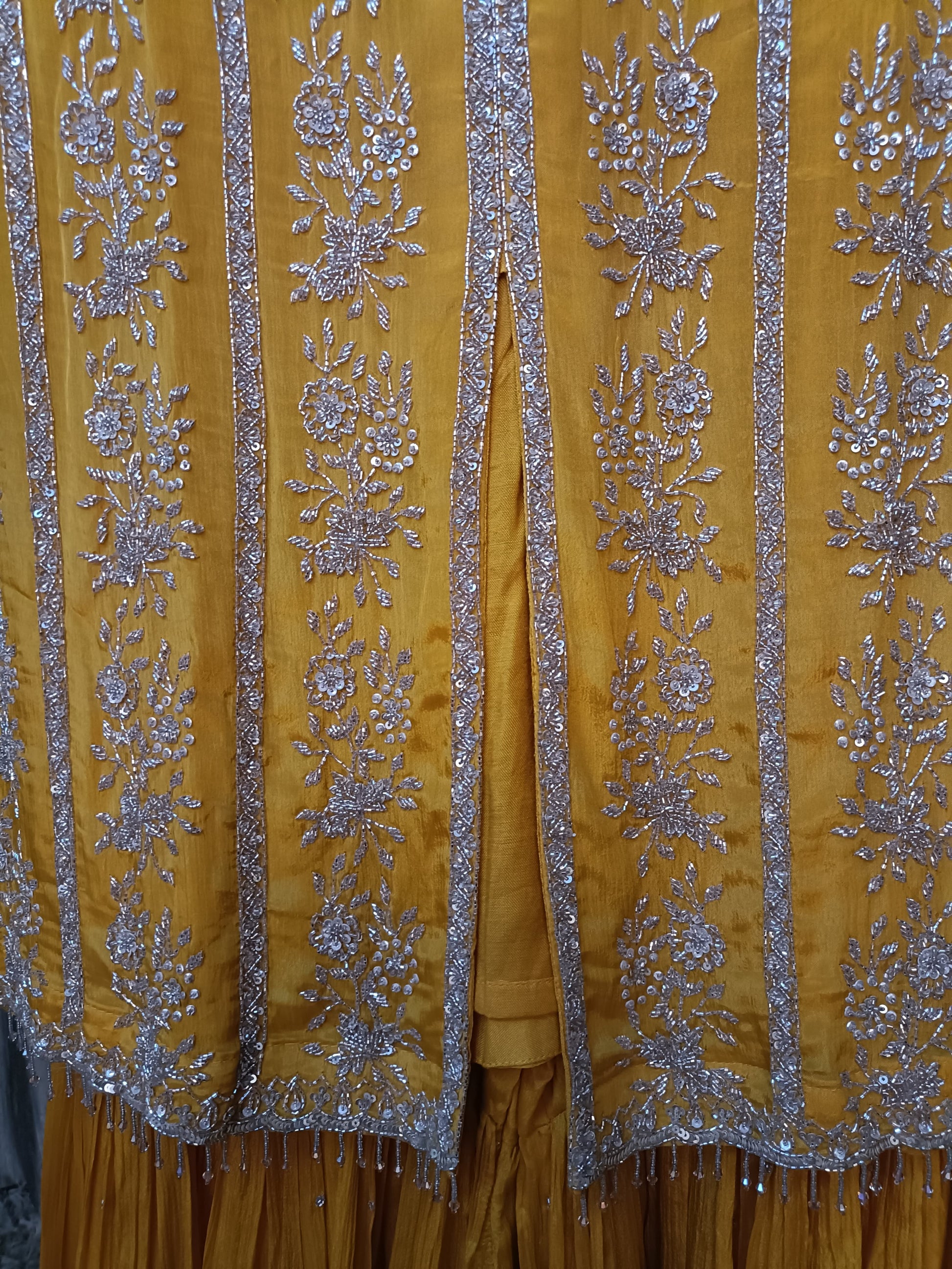 HALDI,MEHNDI,SANGEET,FESTIVAL,PARTY WEAR GHARARA SUIT