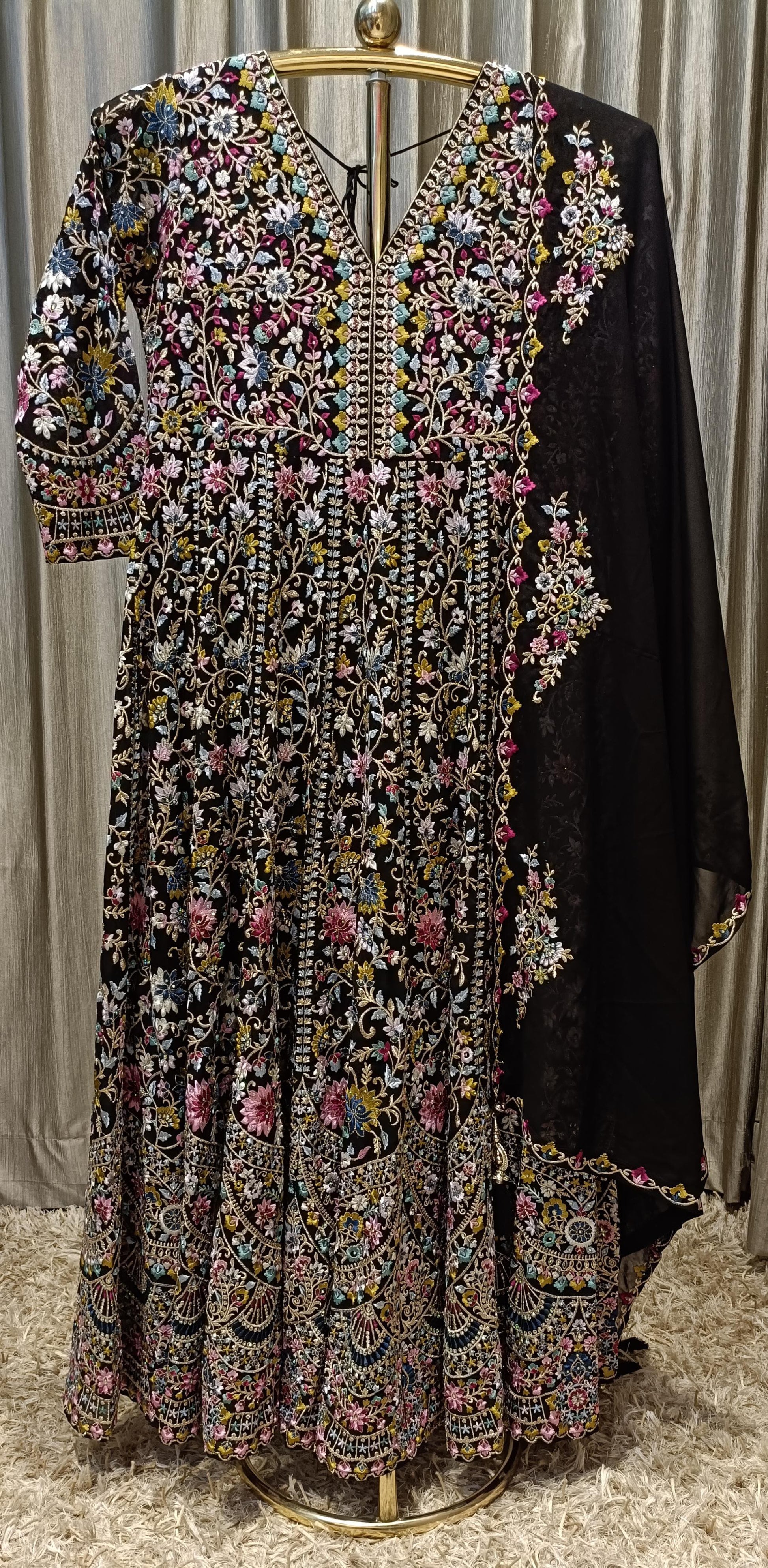 FLOOR LENGTH ANARKALI DRESS,WEDDING,RECEPTION,TRADITIONAL,FESTIV OCCASSION,PARTY WEAR