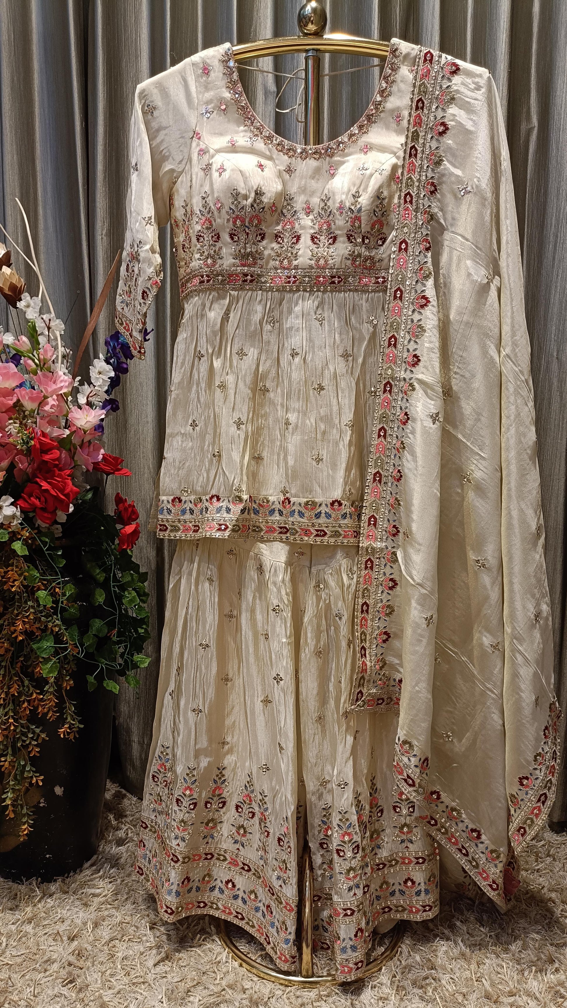 GHARARA SET,WEDDING,SPECIAL OCCASSION,RECEPTION OUTFIT