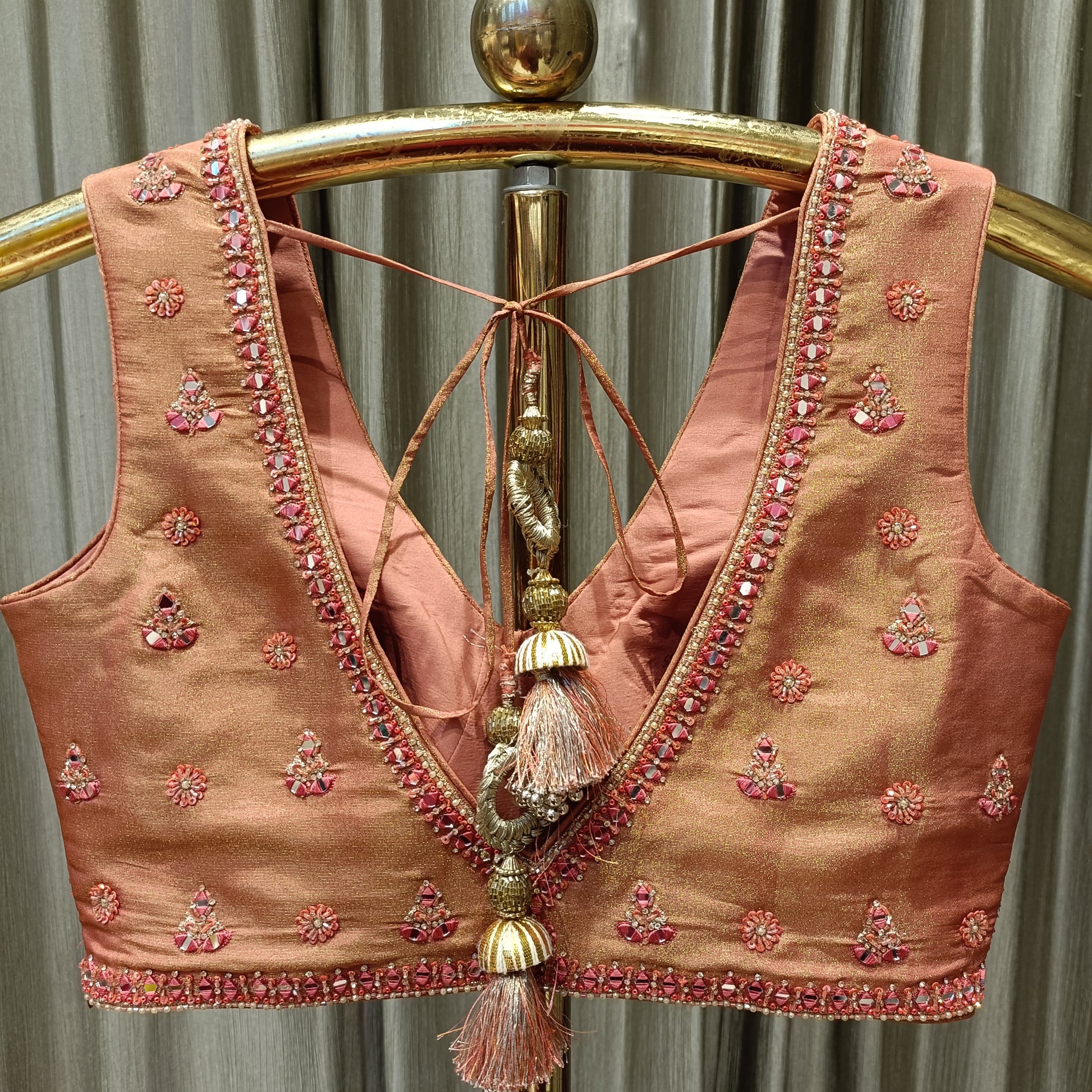 BANARSI SILK SANGEET,TRADITIONAL,FESTIVE OCCASSION PARTY WEAR