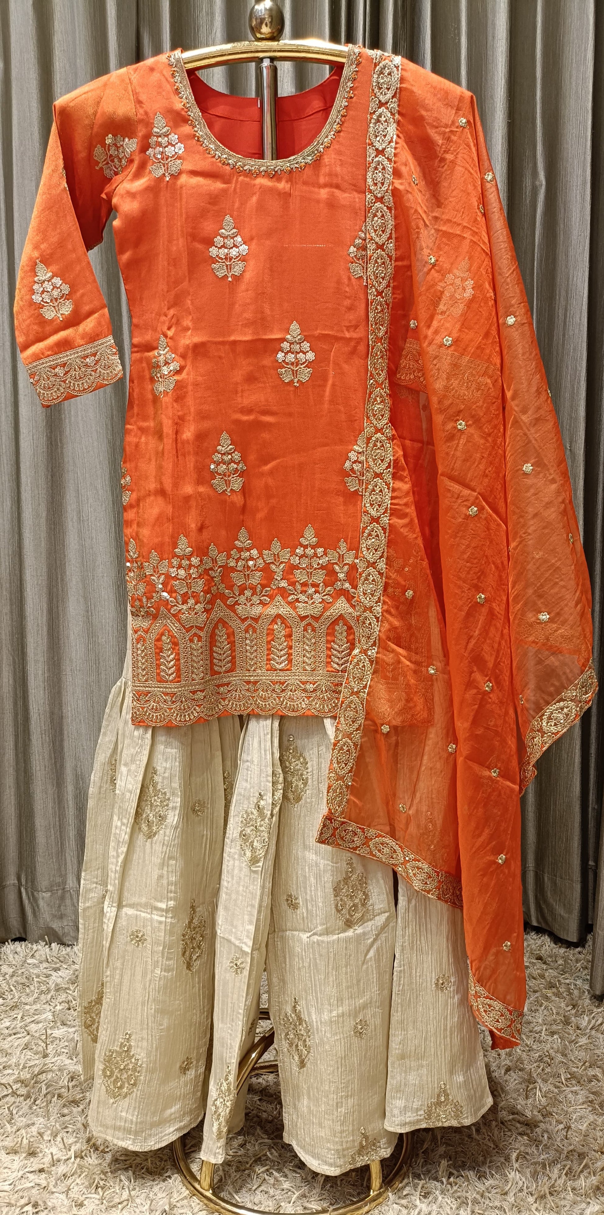 GHARARA SET,SANGEET,RECEPTION,FESTIVE OCCASSION PATRY WEAR