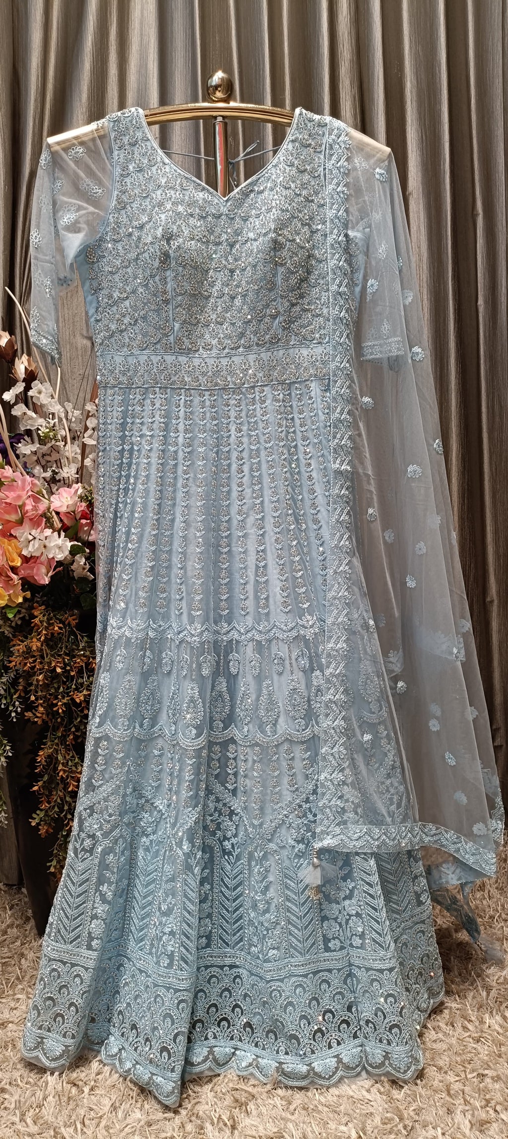 FLOOR LENGTH ANARKALI GOWN,TRADITINOL,PARTY WEAR