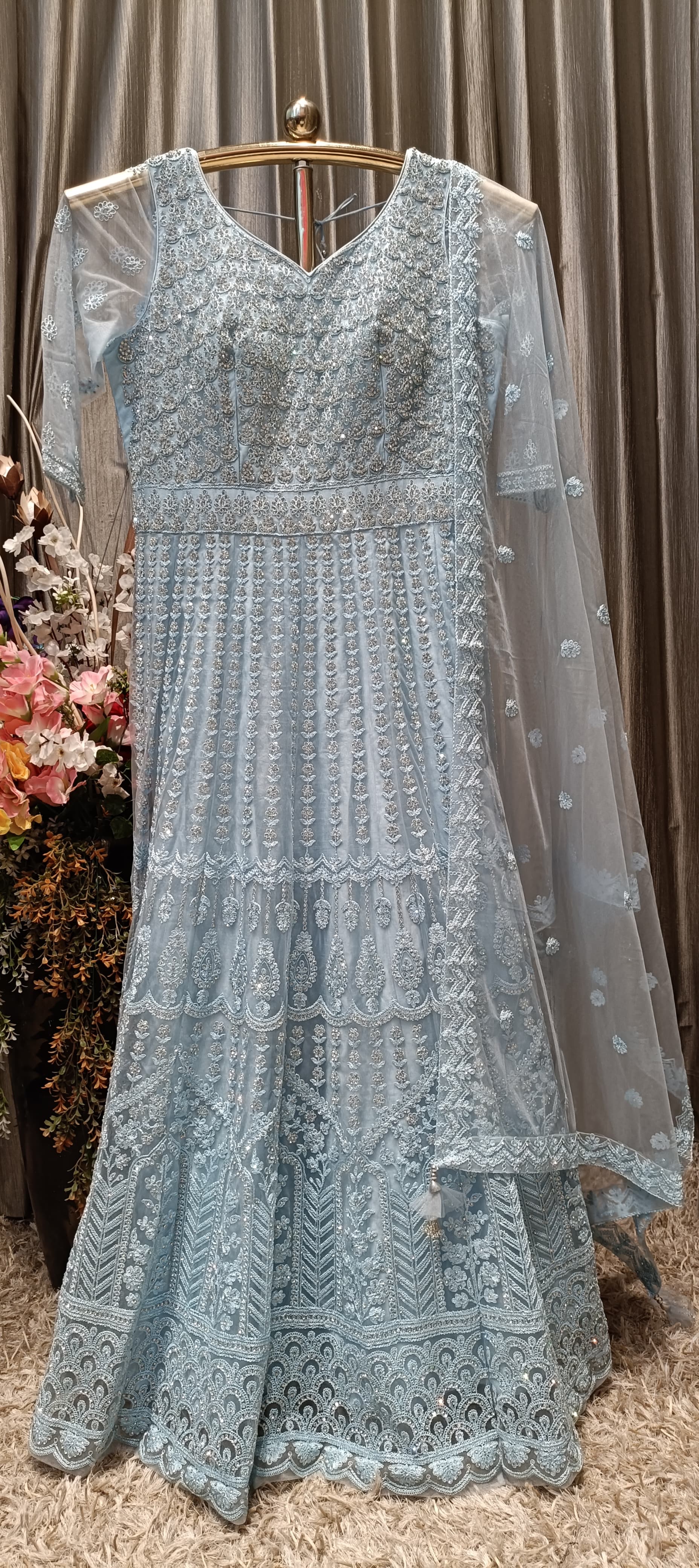 FLOOR LENGTH ANARKALI GOWN,TRADITINOL,PARTY WEAR