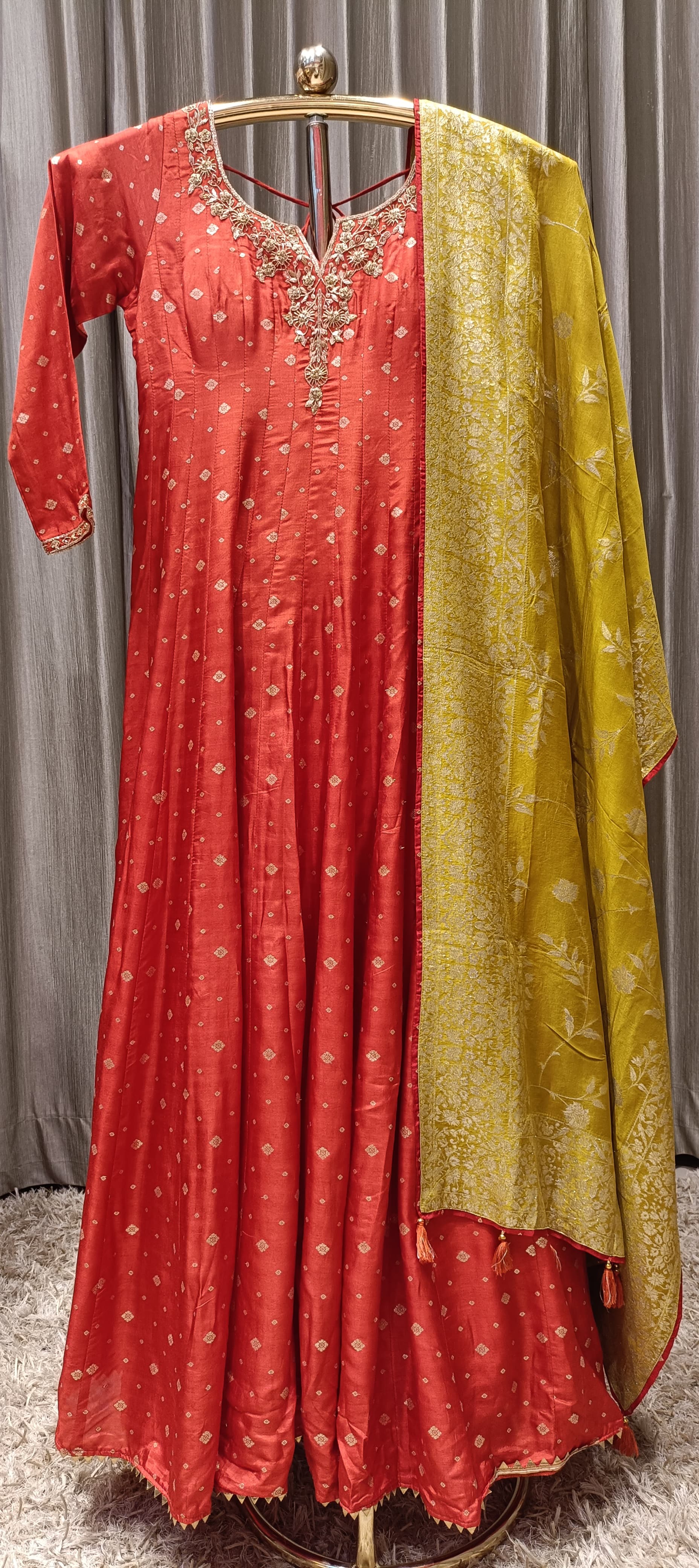 ANARKALI OUTFIT MEHNDI,RECEPTION,TRADITIONAL,FUNCTIONAL,PARTY WEAR