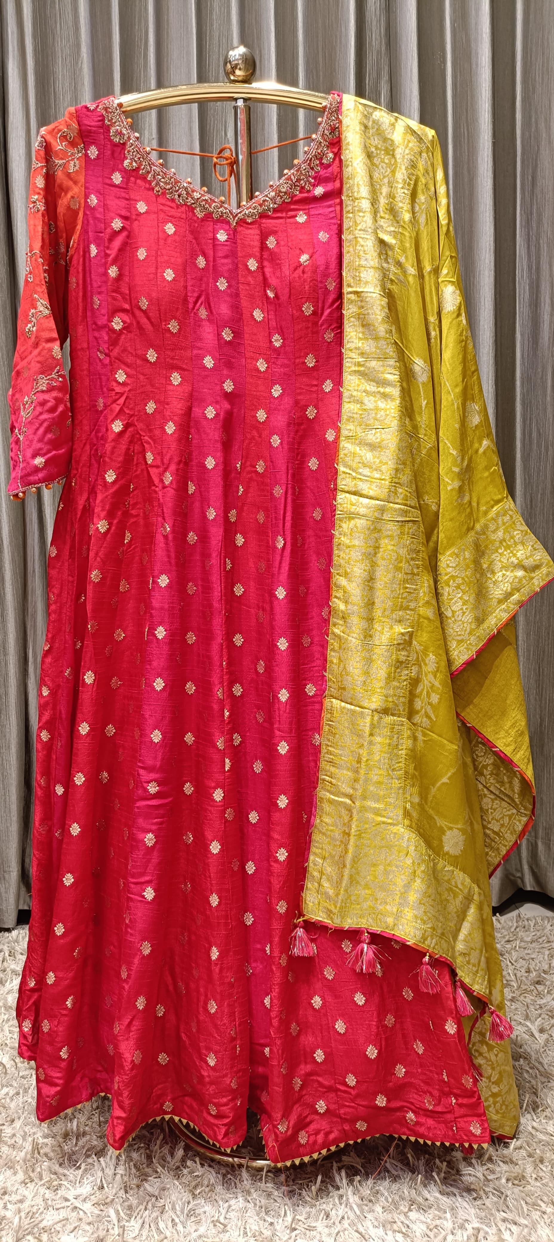 FLOOR LENGTH ANARKALI WEDDING,RECEPTION,TRADITIONAL,EVENING PARTY WEAR