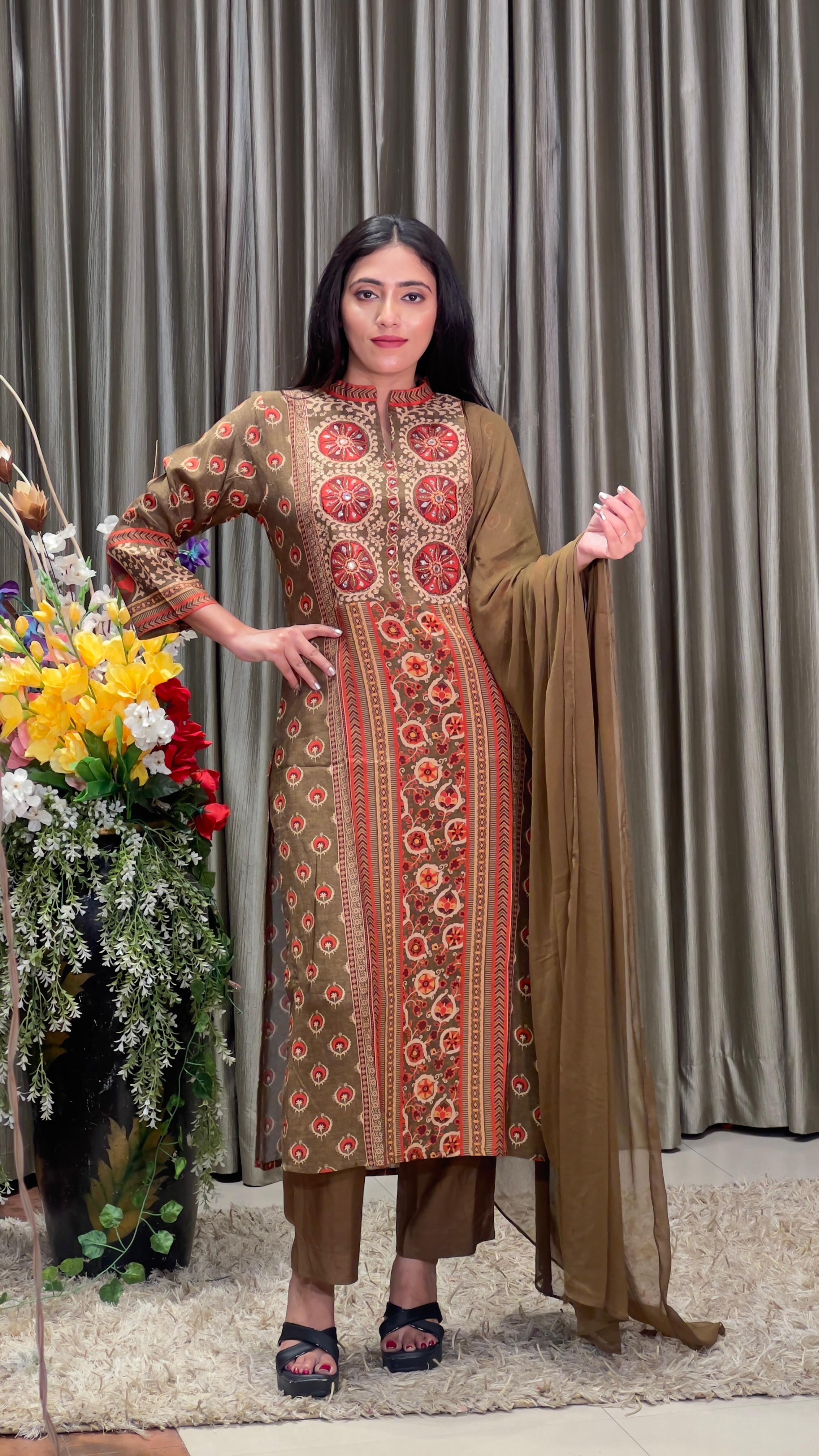 SEMI CASUAL FESTIVE OCCASSION KURTA SET