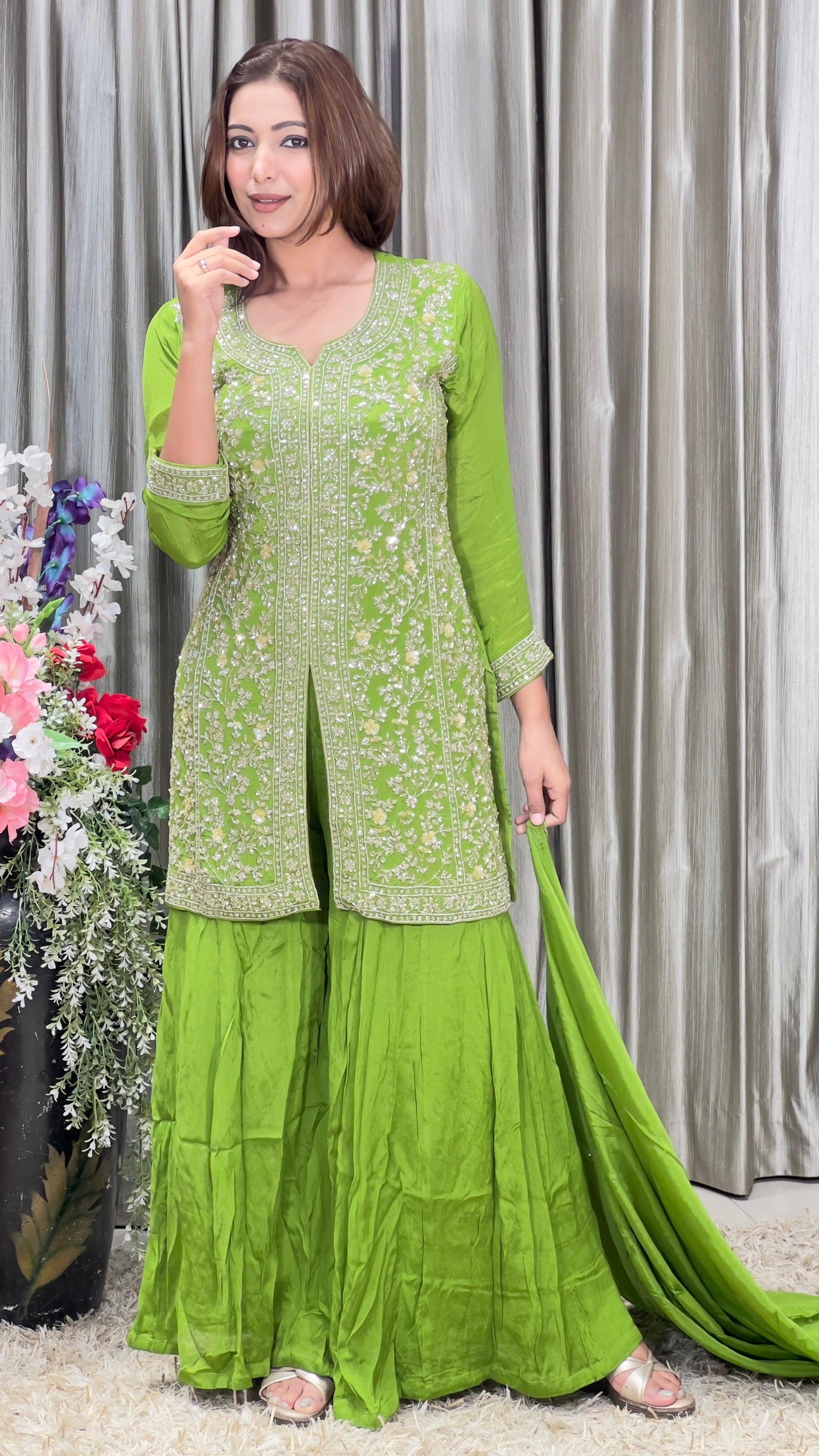 PARTY WEAR,SANGEET,MEHNDI GHARARA SUIT