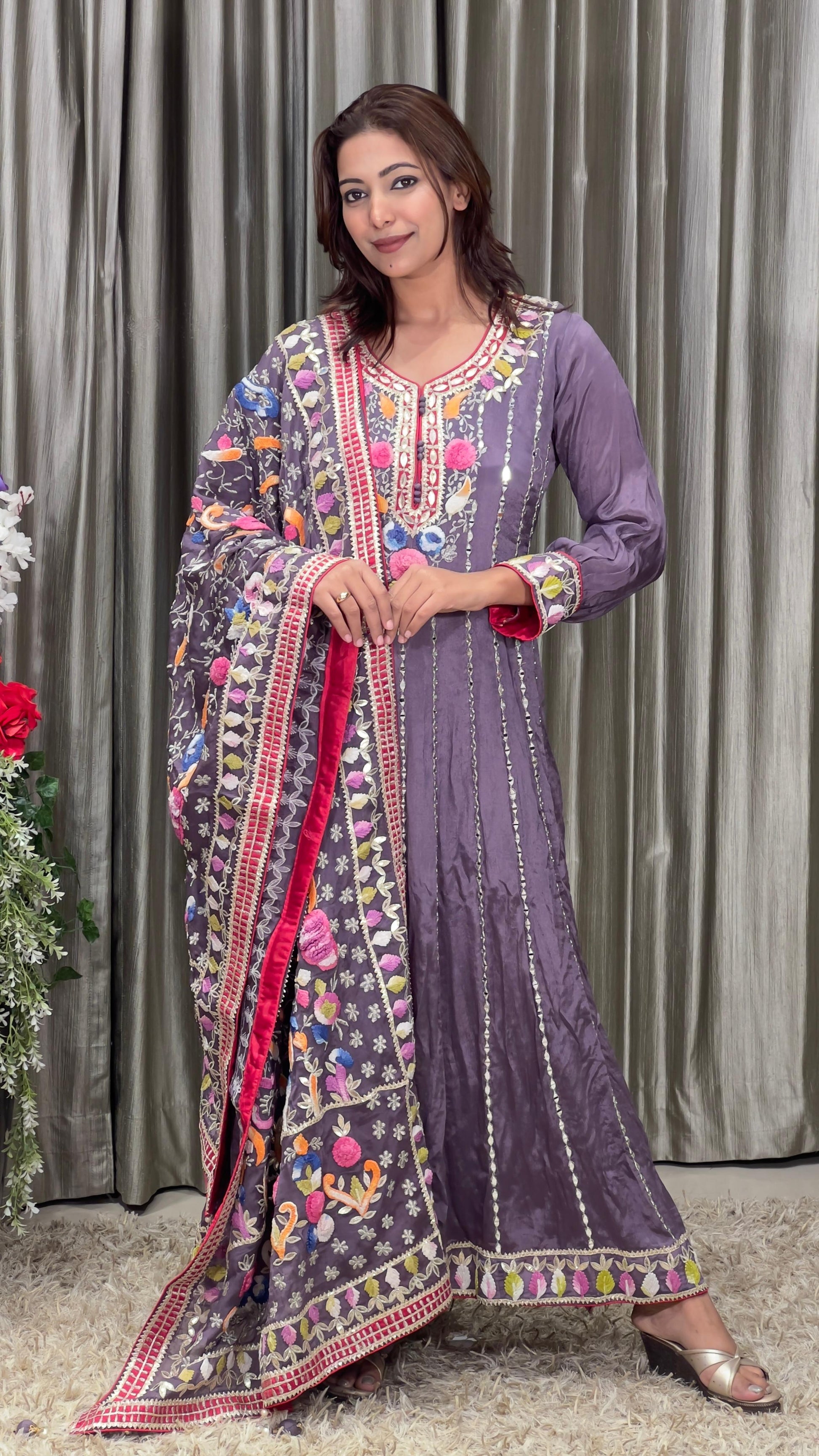 FLOOR LENGTH ANARKALI OUTFIT