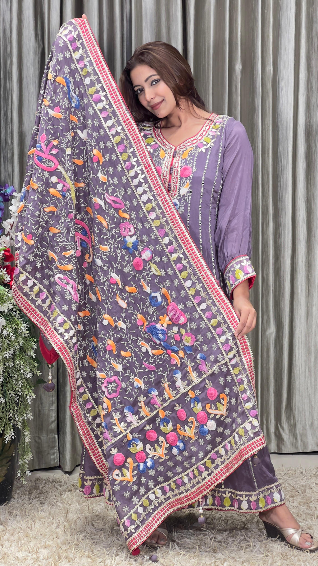 FLOOR LENGTH ANARKALI OUTFIT