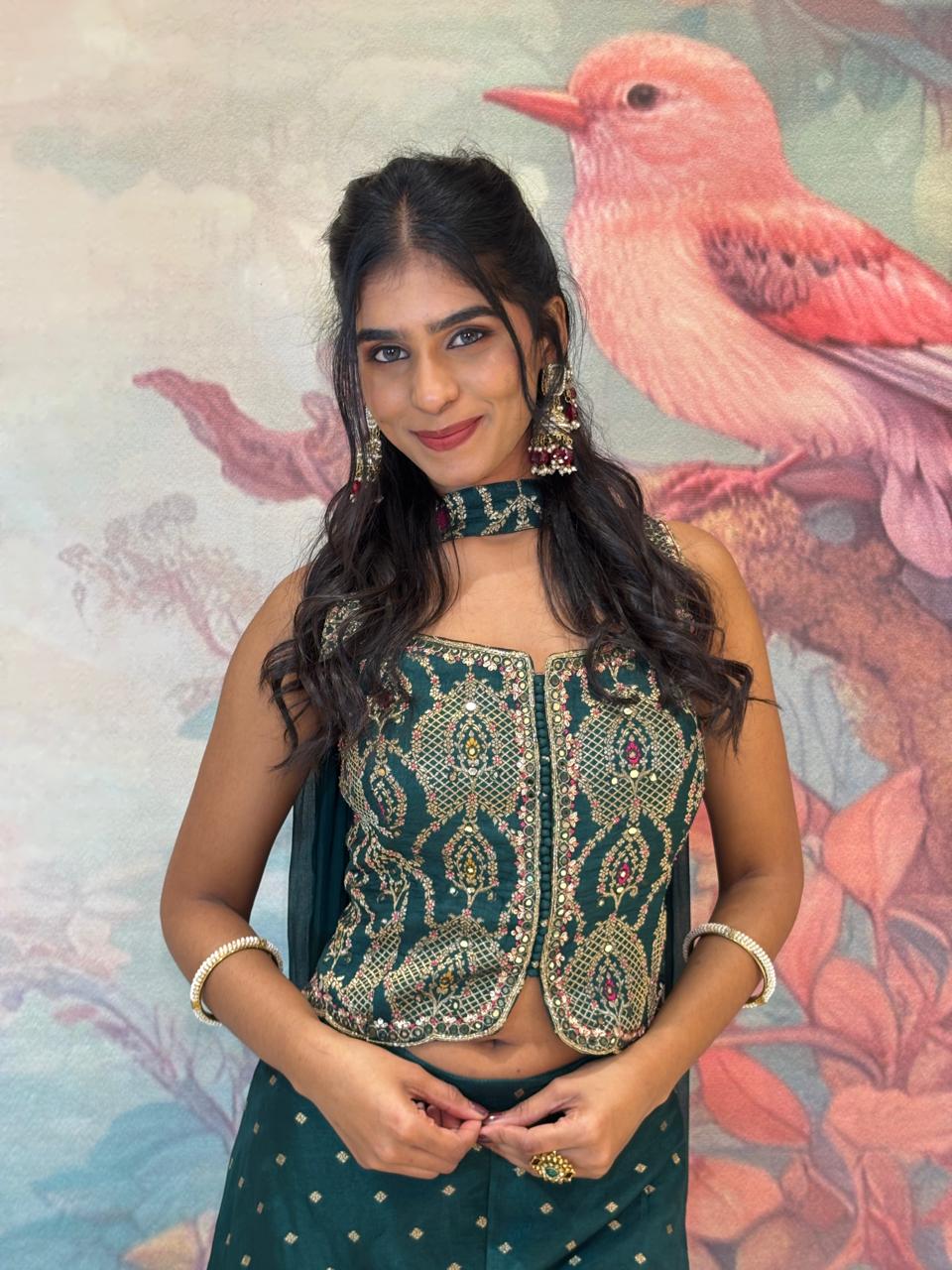 INDO-WESTERN MEHNDI,HALDI EVENING OUTING PARTY WEAR OUTFIT