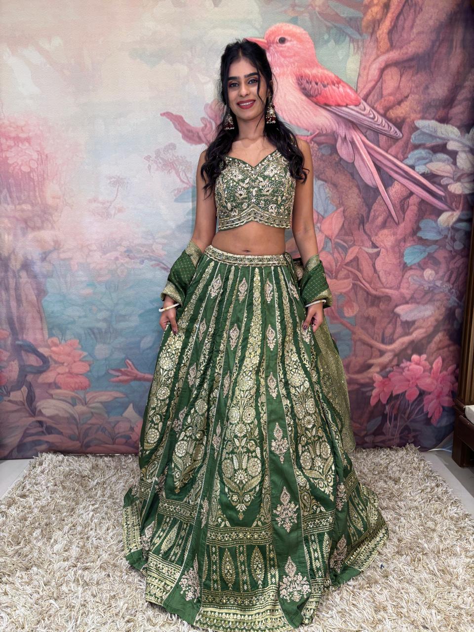 DESIGNER WEDDING,RECEPTION,MEHENDI,HALDI WEAR LEHENGA CHOLI