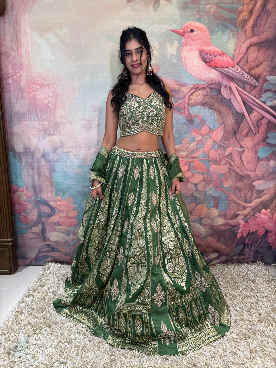 DESIGNER WEDDING,RECEPTION,MEHENDI,HALDI WEAR LEHENGA CHOLI