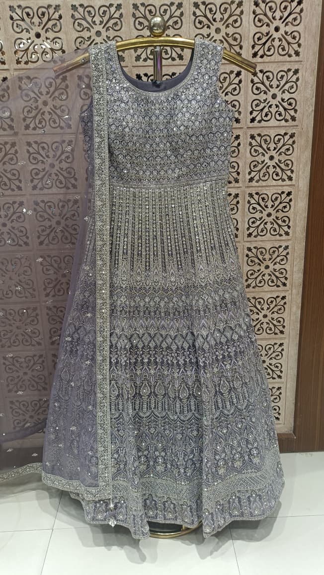 DESIGNER PARTY WEAR RECEPTION GOWN