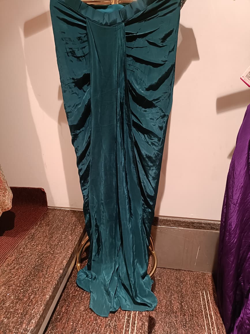 INDO-WESTERN FESTIVE FUNCTIONAL WEAR OUTFIT