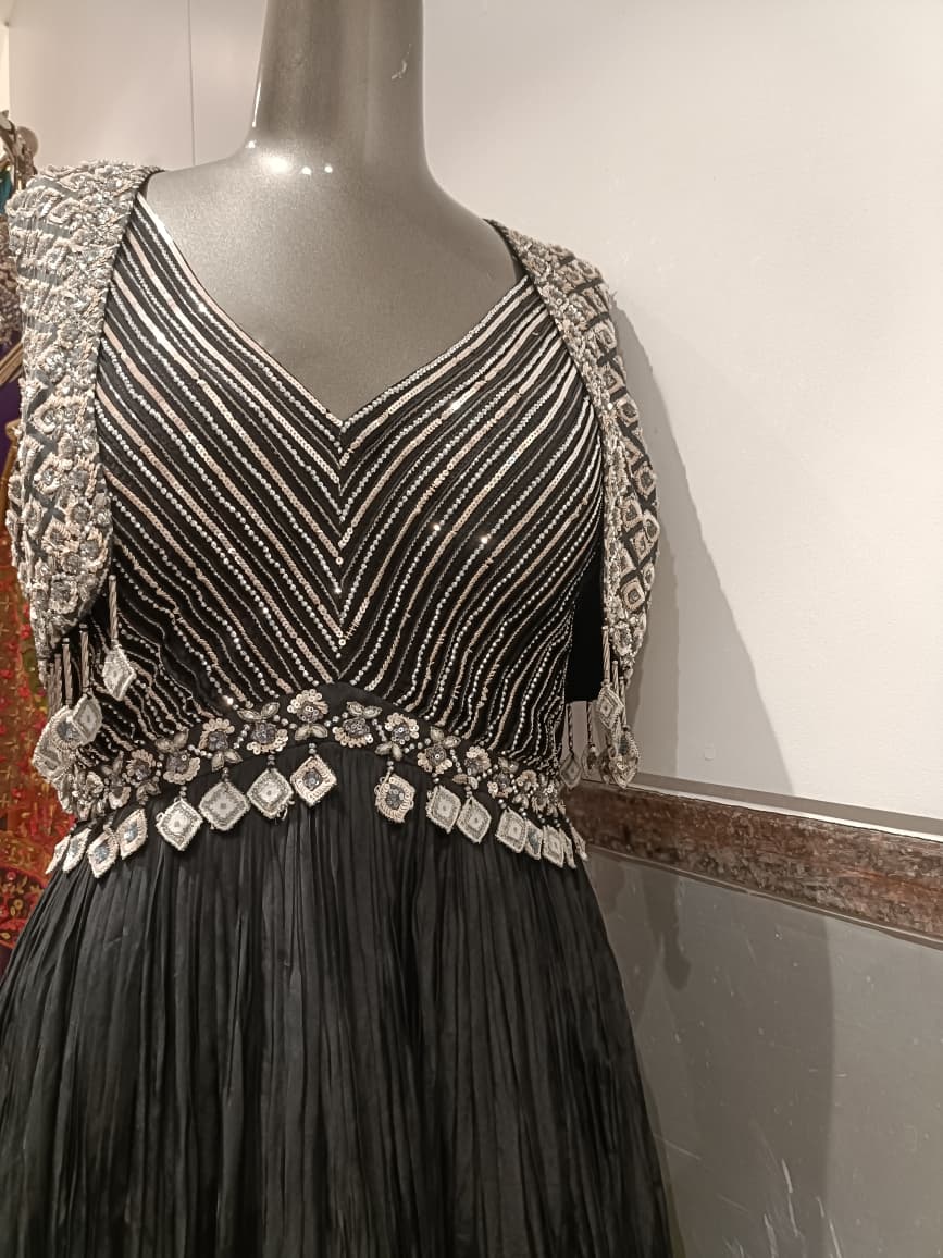 FLOOR LENGTH PARTY WEAR OUTFIT