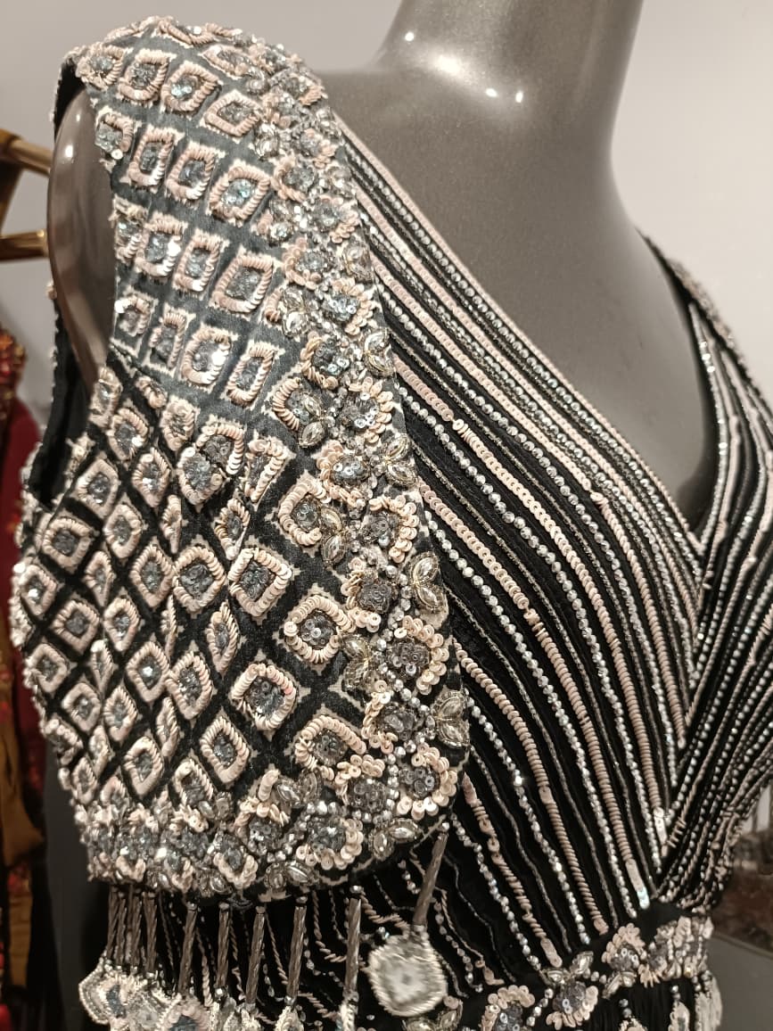 FLOOR LENGTH PARTY WEAR OUTFIT