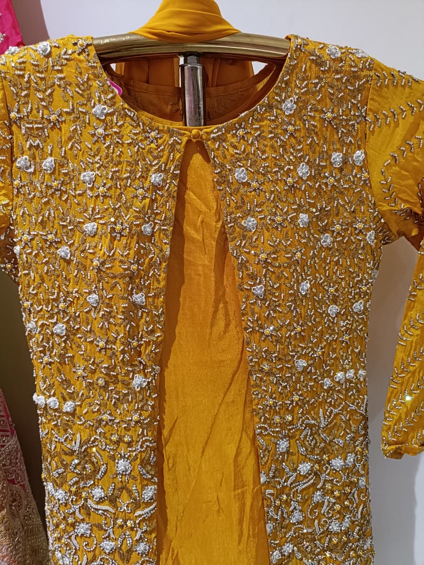 INDO-WESTERN STRAIGHT CUT OUTFIT