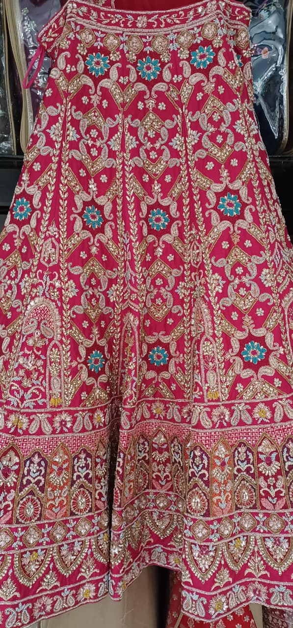 WEDDING,FUNCTIONAL BRIDAL LEHENGA CHOLI