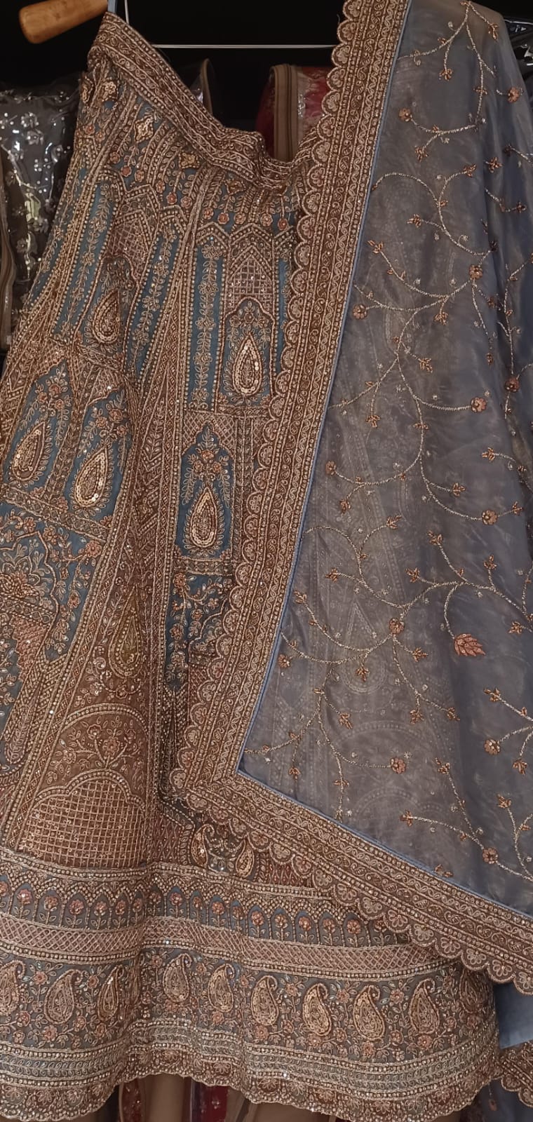 WEDDING,RECEPTION,FUNCTIONAL PARTY WEAR BRIDAL LEHENGA CHOLI