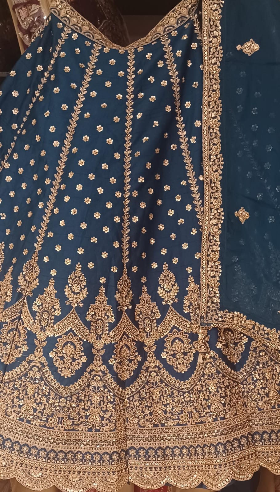 WEDDING,RECEPTION,FUNCTIONAL PARTY WEAR LEHENGA CHOLI