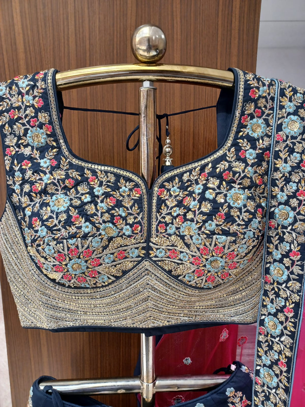 WEDDING,RECEPTION,FESTIVE,FUNCTIONAL PARTY WEAR LEHENGA CHOLI