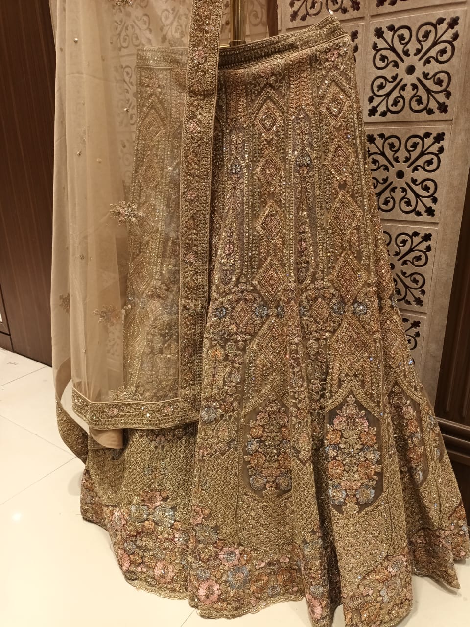 WEDDIND,RECEPTION,FESTIVE OCCASSION,PARTY WEAR UNSTITICHED LEHENGA CHOLI