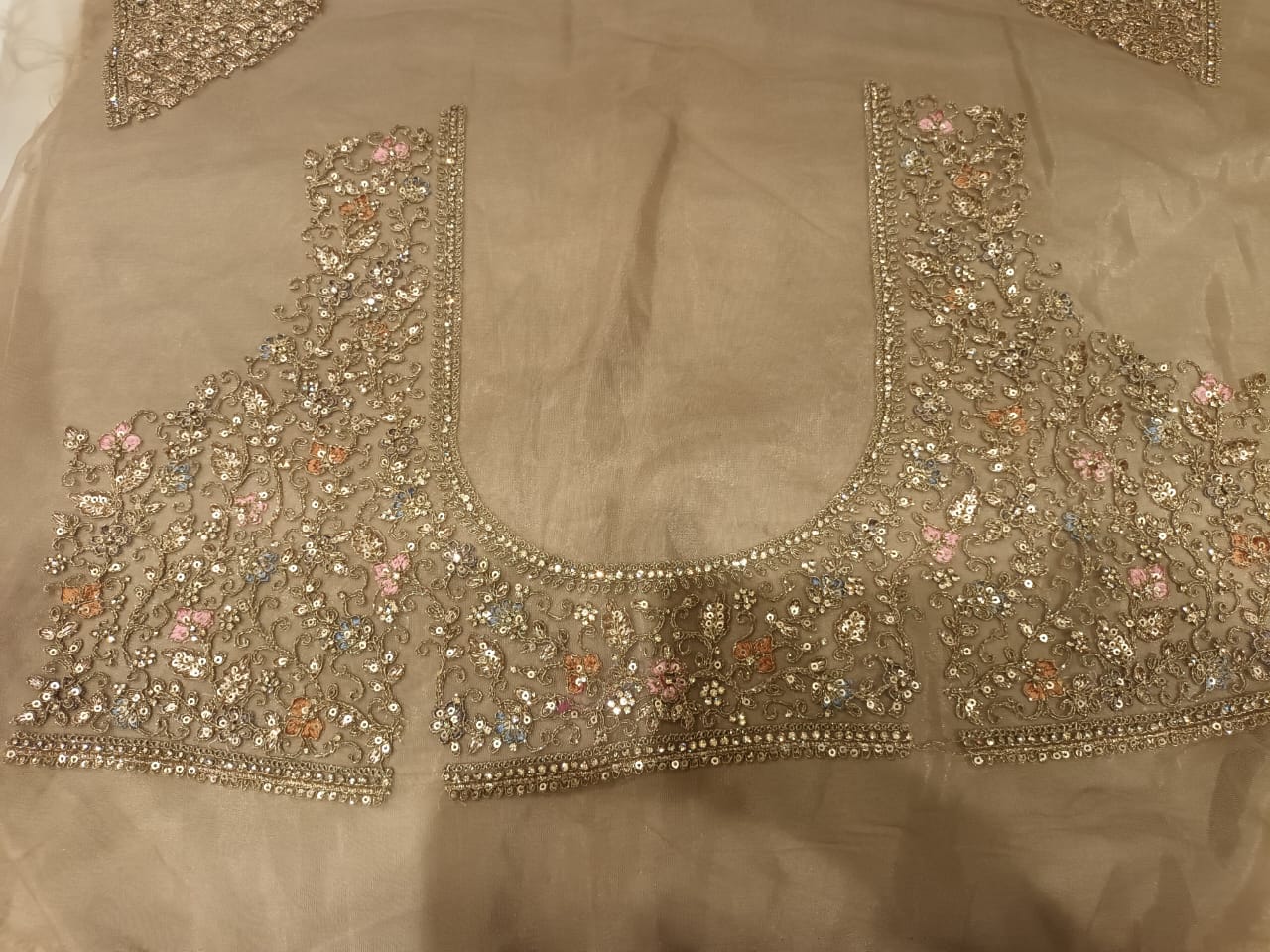 WEDDIND,RECEPTION,FESTIVE OCCASSION,PARTY WEAR UNSTITICHED LEHENGA CHOLI