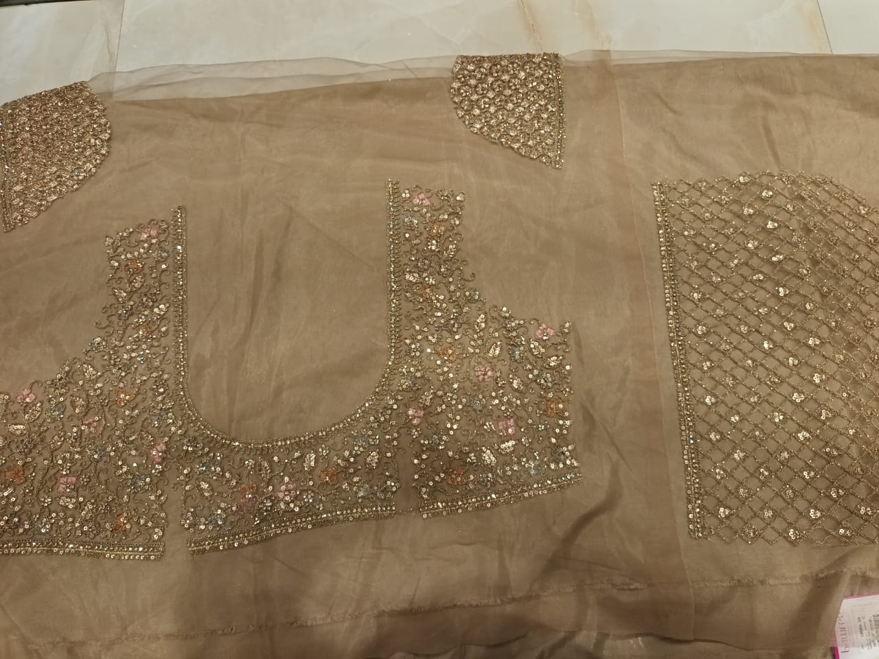 WEDDIND,RECEPTION,FESTIVE OCCASSION,PARTY WEAR UNSTITICHED LEHENGA CHOLI